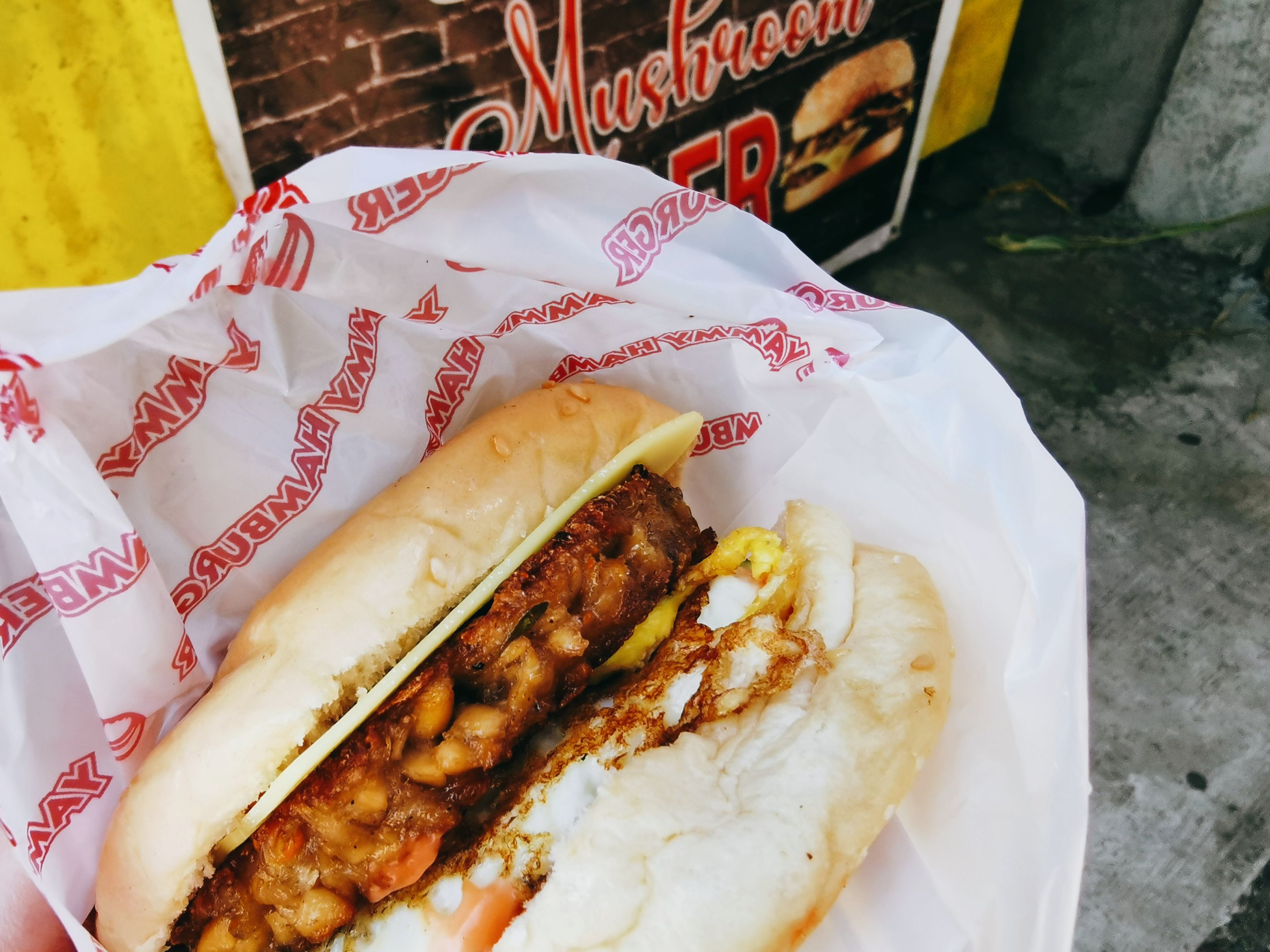 mushroomburger7.jpg