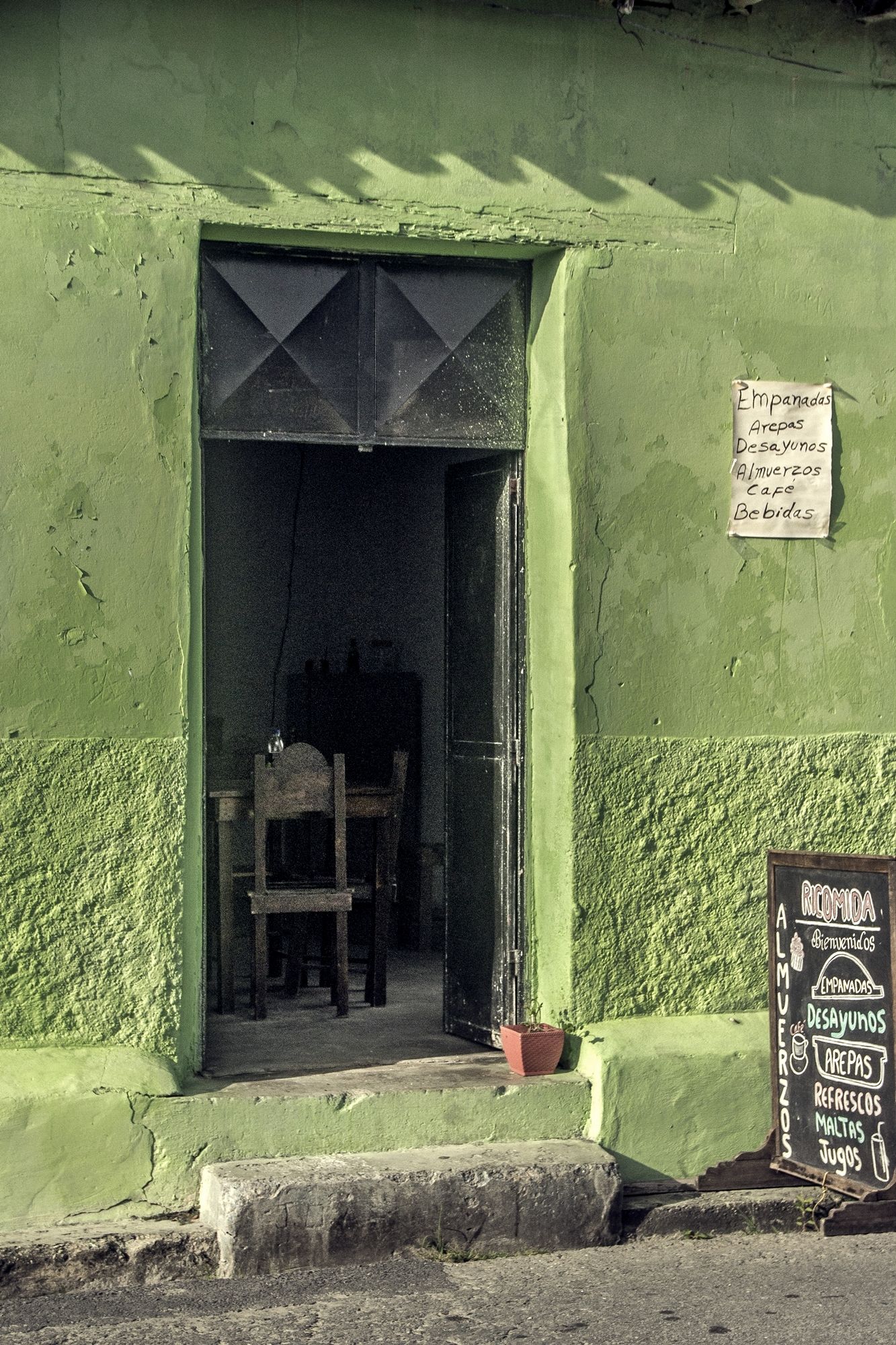 T06.jpg