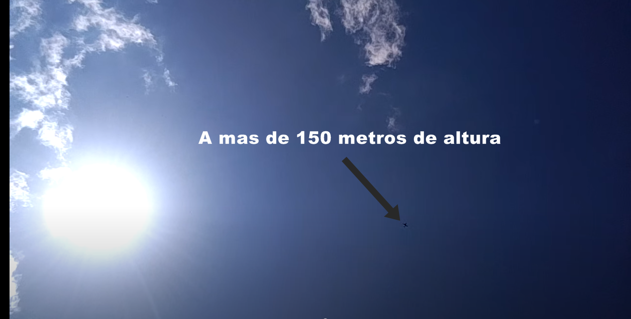 Drone l 900 en vuelo02.png