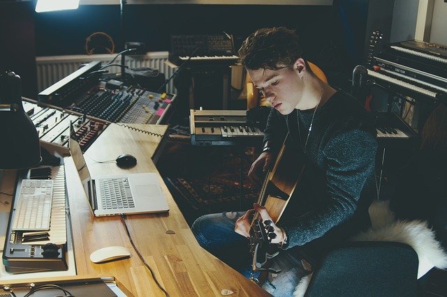 studio2677975_640.jpg
