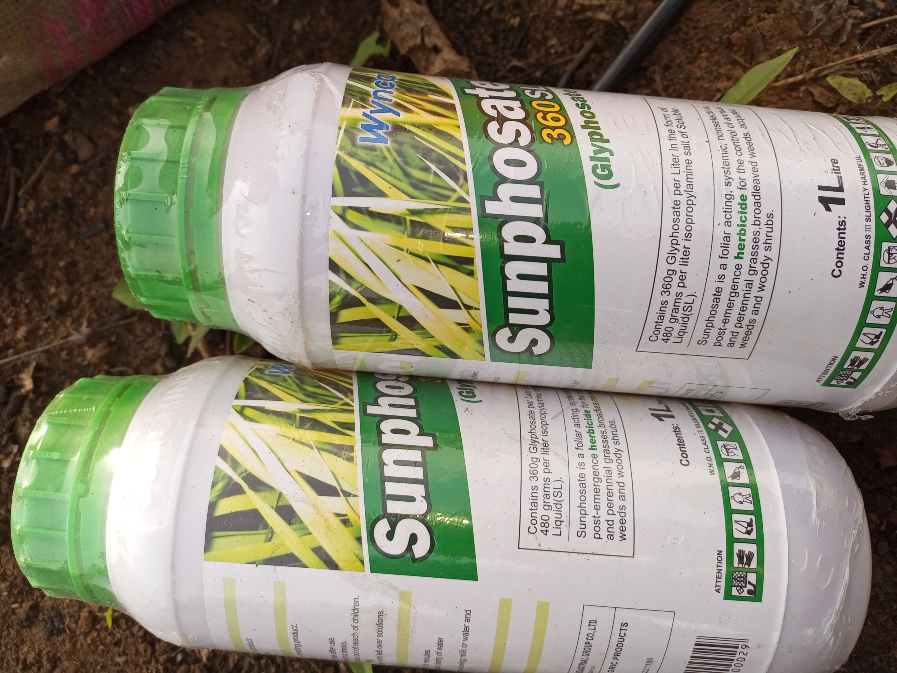 Spraying My Farm With Sunphosate Nonselective Herbicides Plus Ammonia