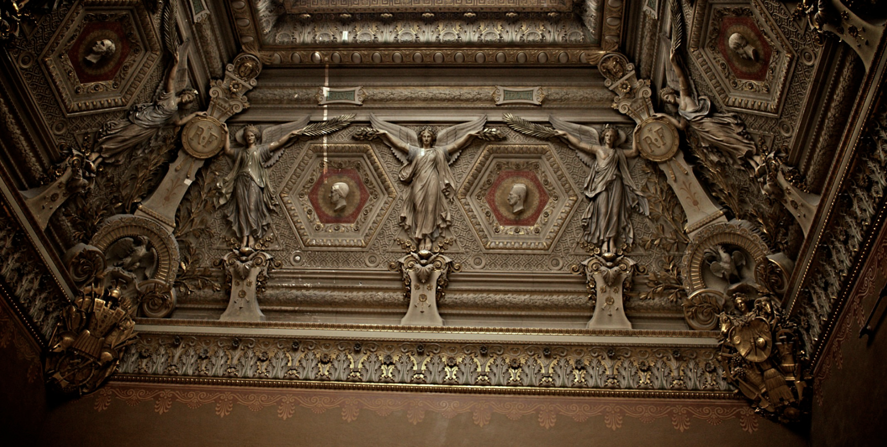 JuliusYls_LouvreParis_4.png