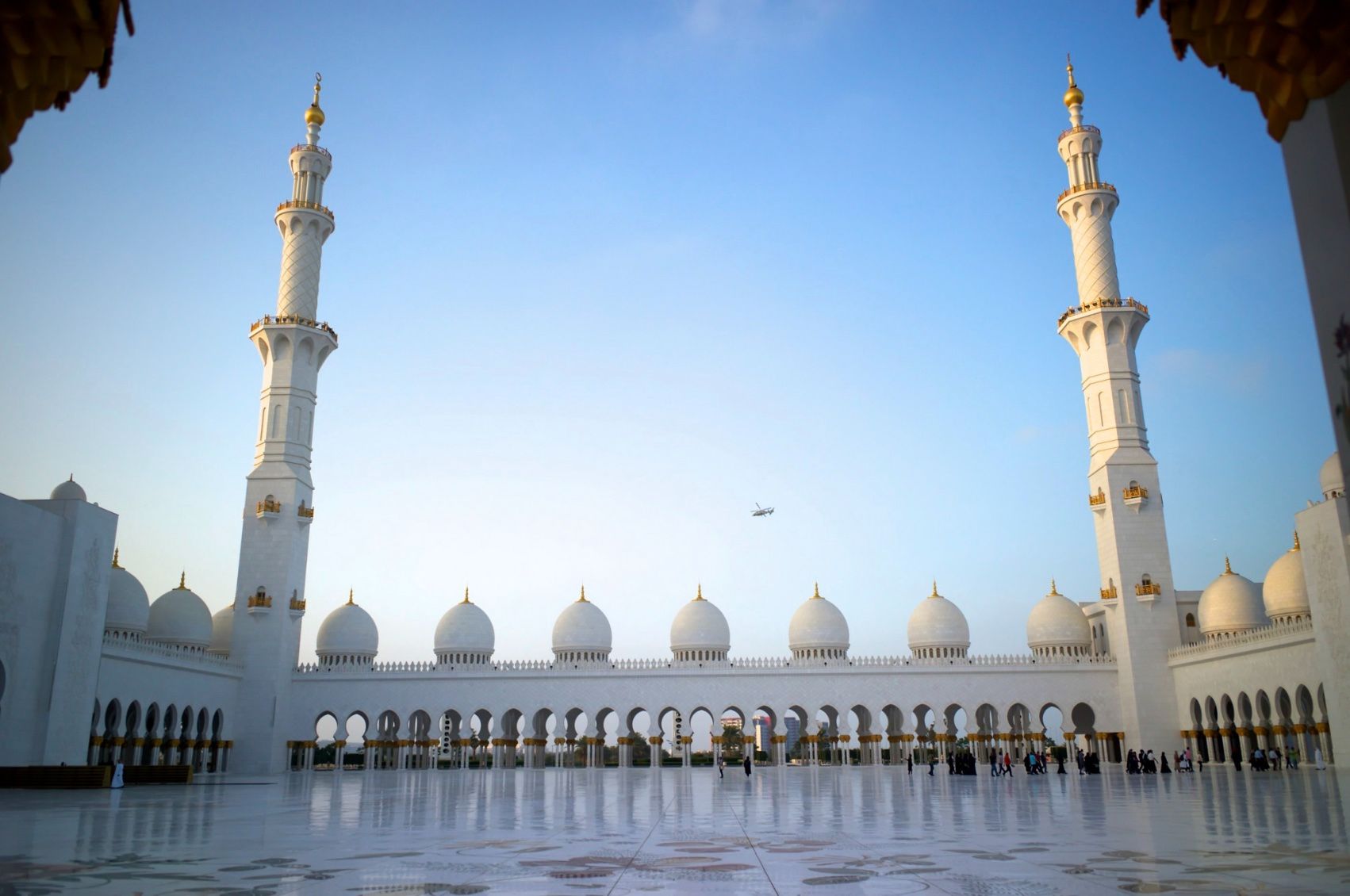 JuliusYls_SheikhZayedMosque_1.jpg