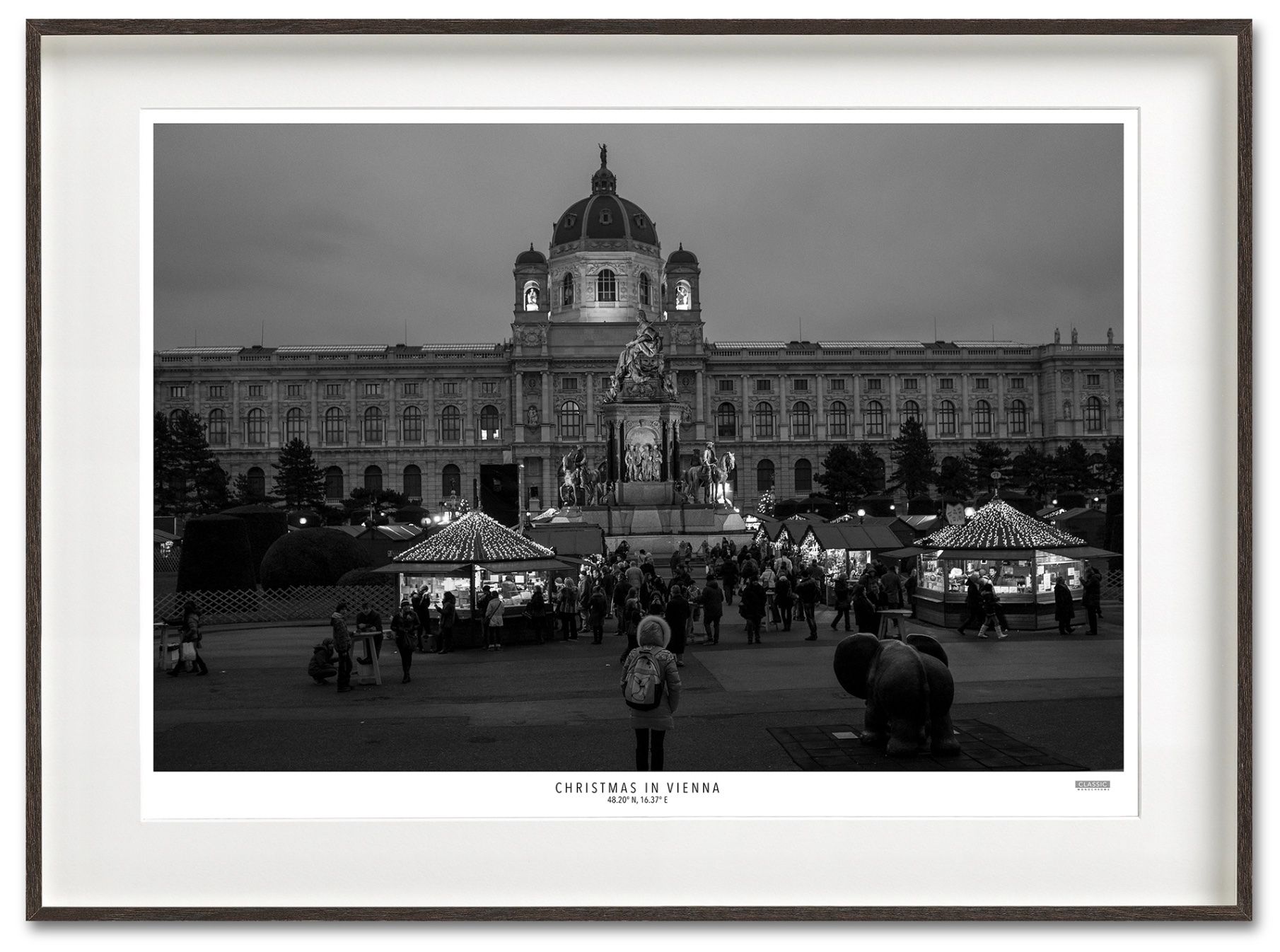 JuliusYls_ChristmasinVienna_Frame.jpg