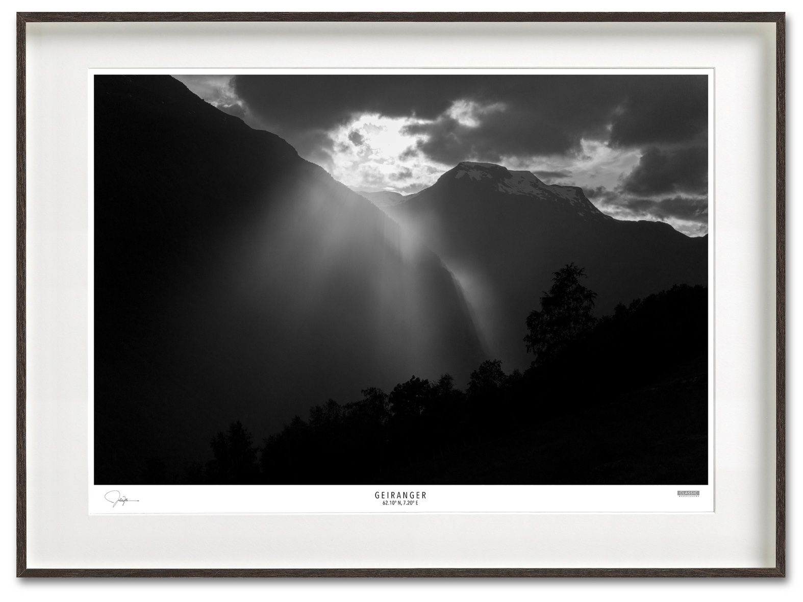 JuliusYls_Preikestolen_Frame.jpg