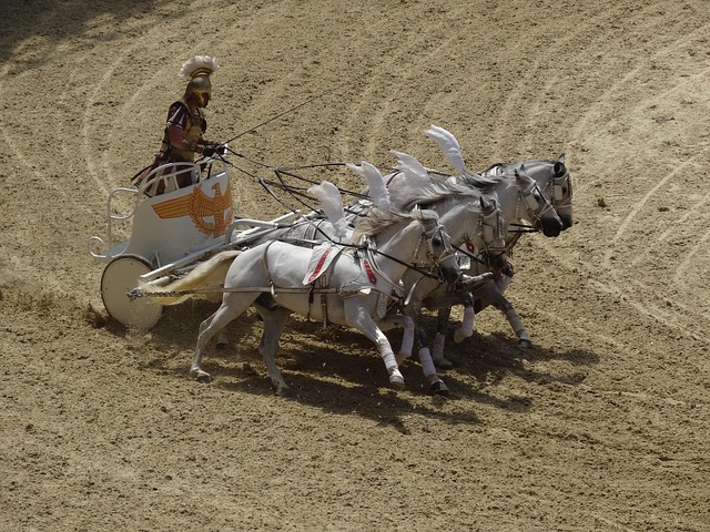 Pixabay-elukac-chariot-race-horses-1976554_640.jpg