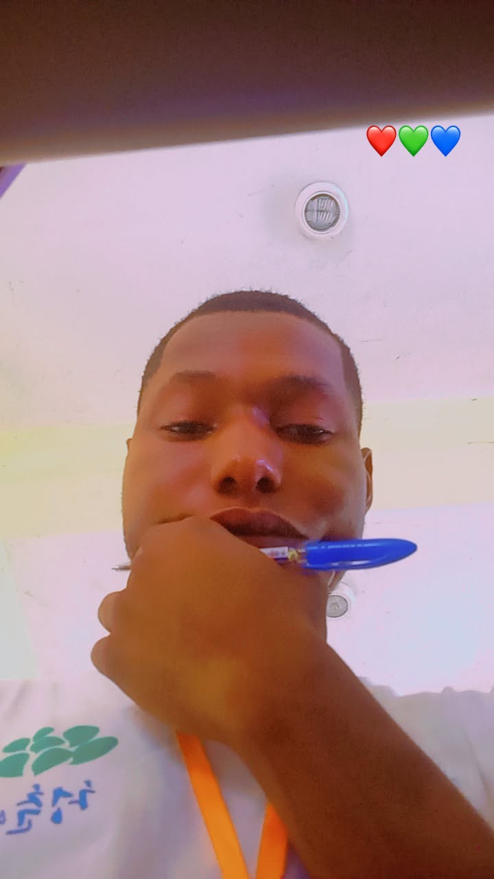 Snapchat-723047147.jpg
