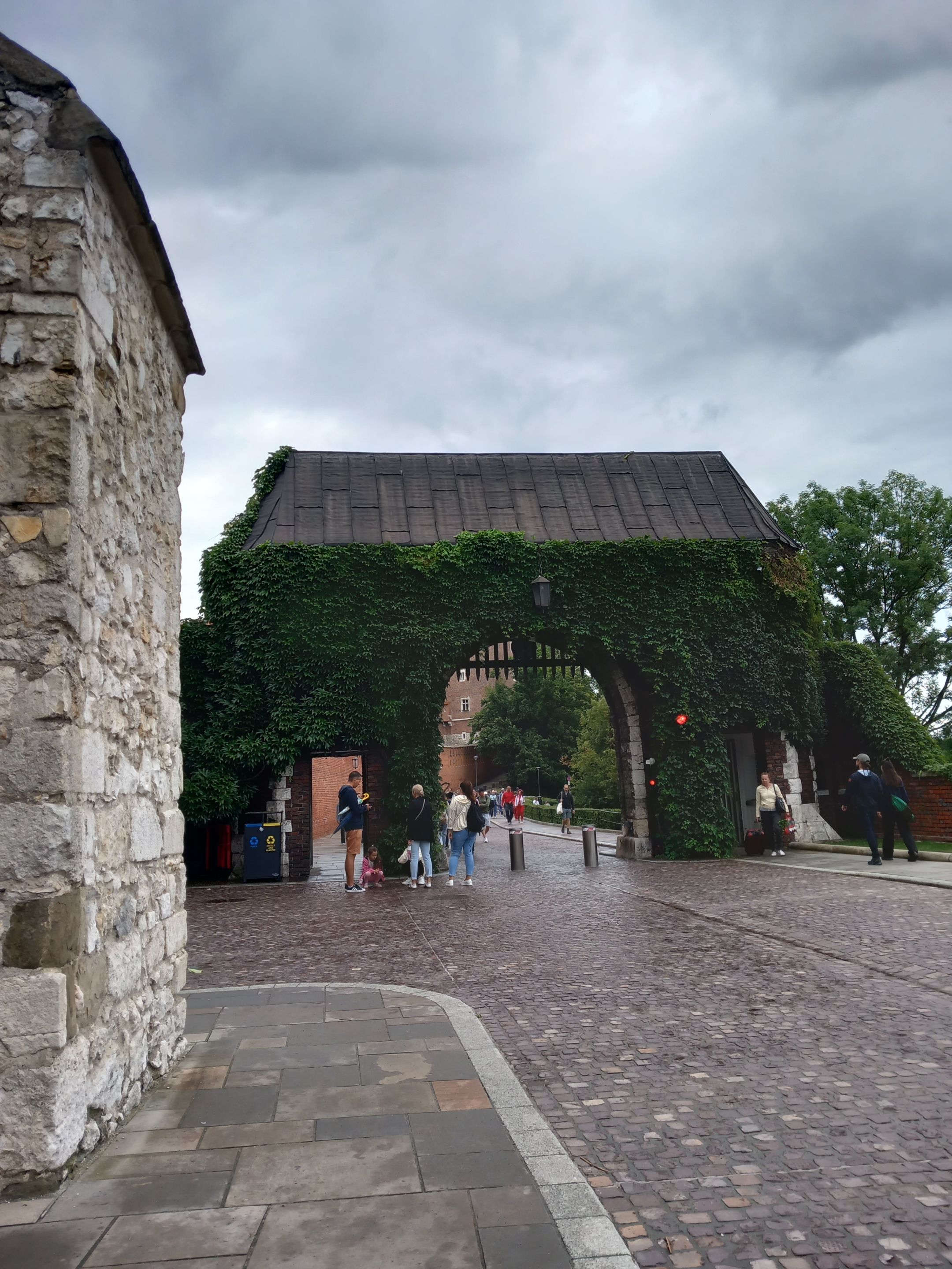 Wawel Bernardine Gate.jpg