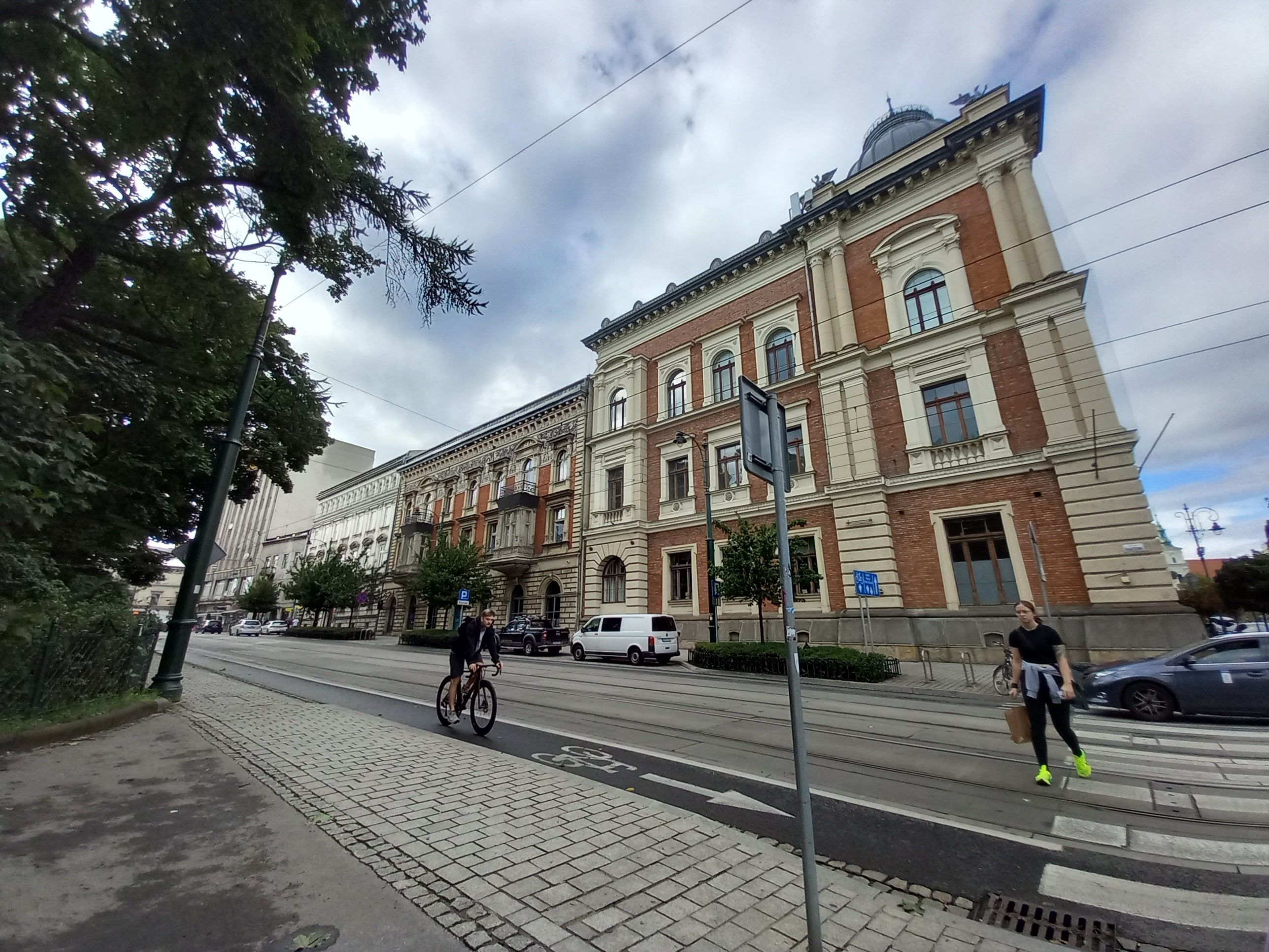 Academy of Fine Arts in Krakow.jpg