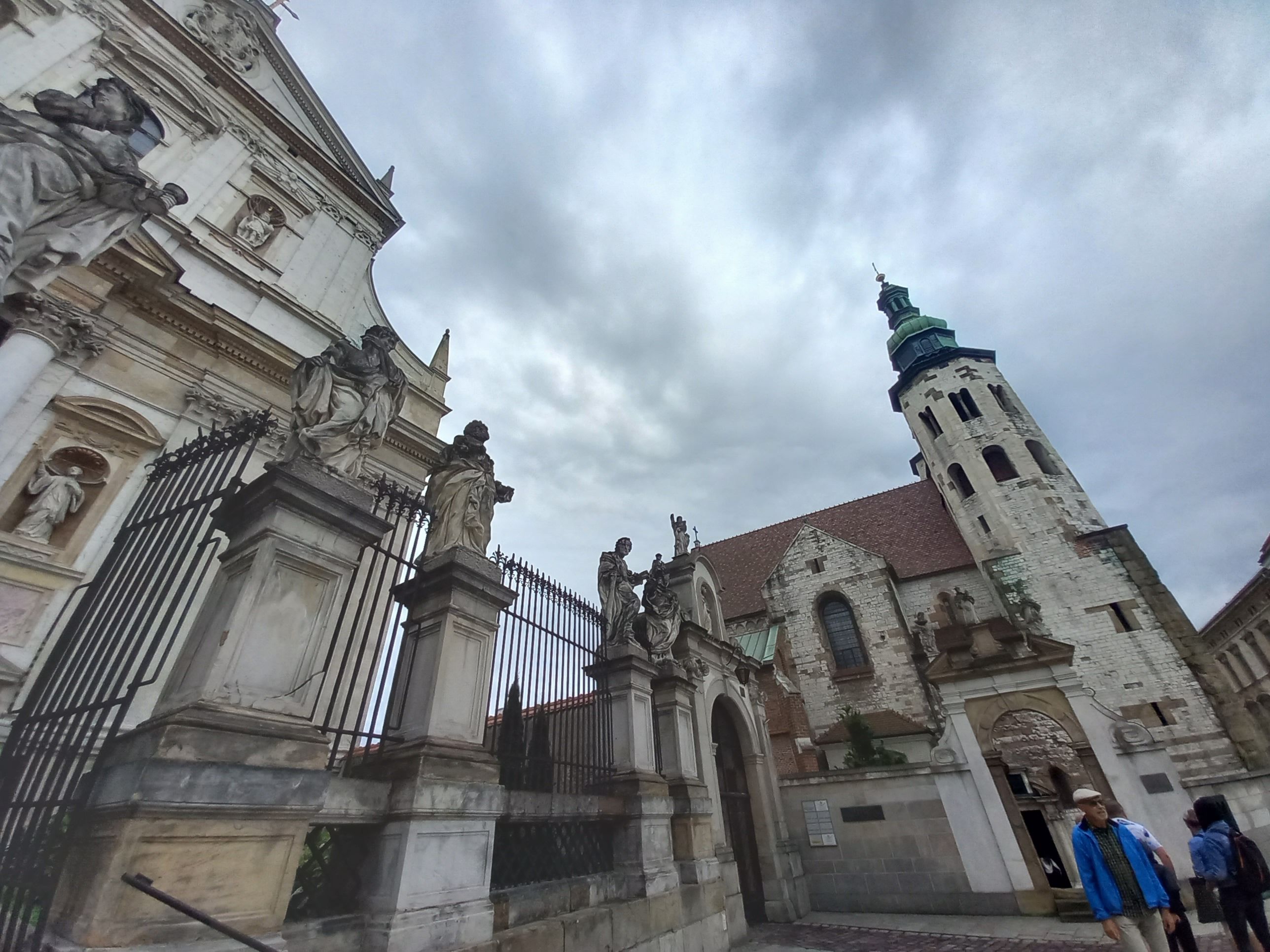 Church of St. Andrew (5).jpg