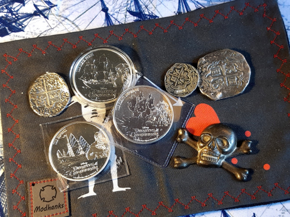 @kerrislravenhill/2021-dollar2-niue-pirates-of-the-caribbean-the-flying-dutchman-silver-coin