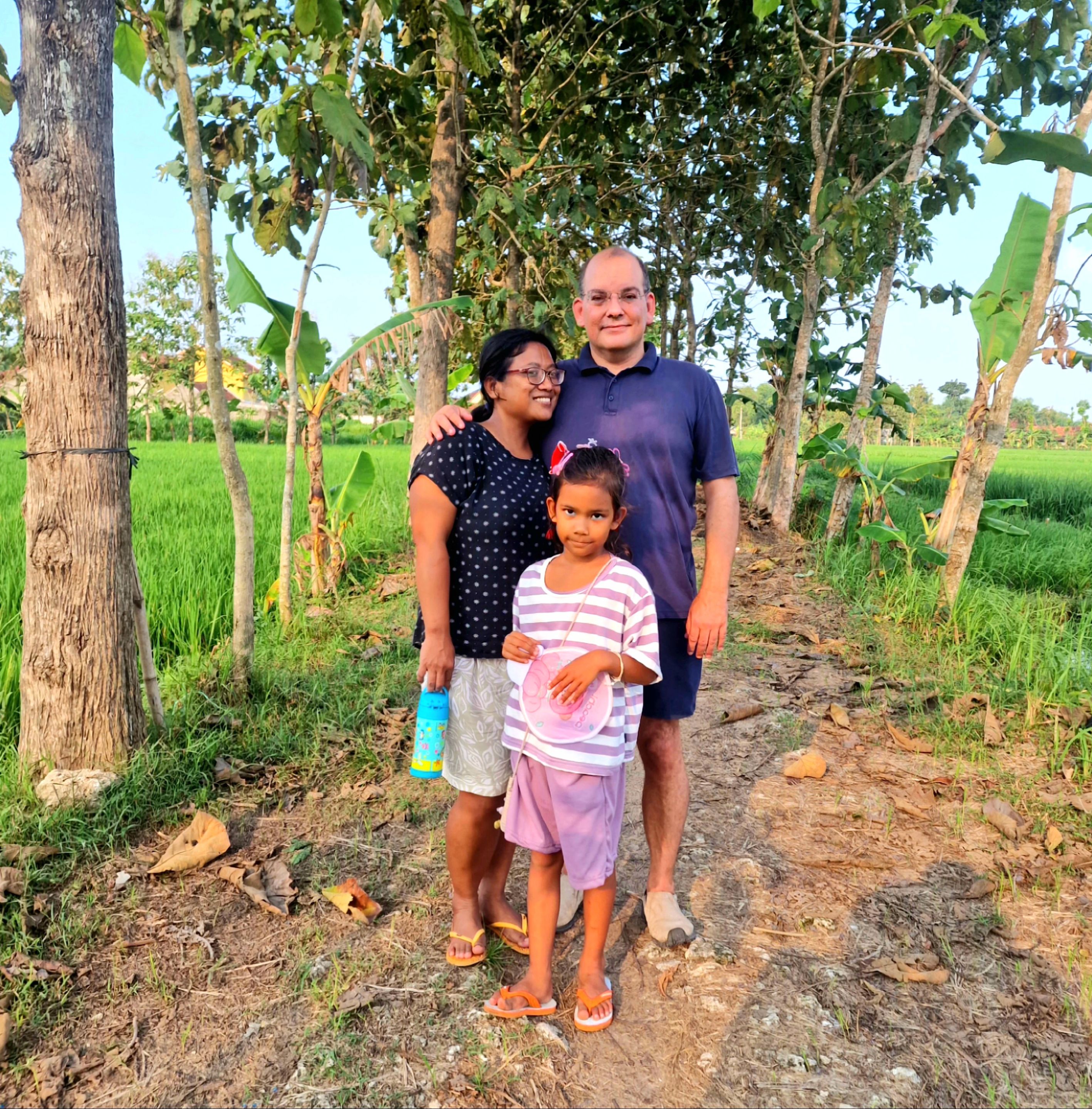 Family_foto_disawah.jpg