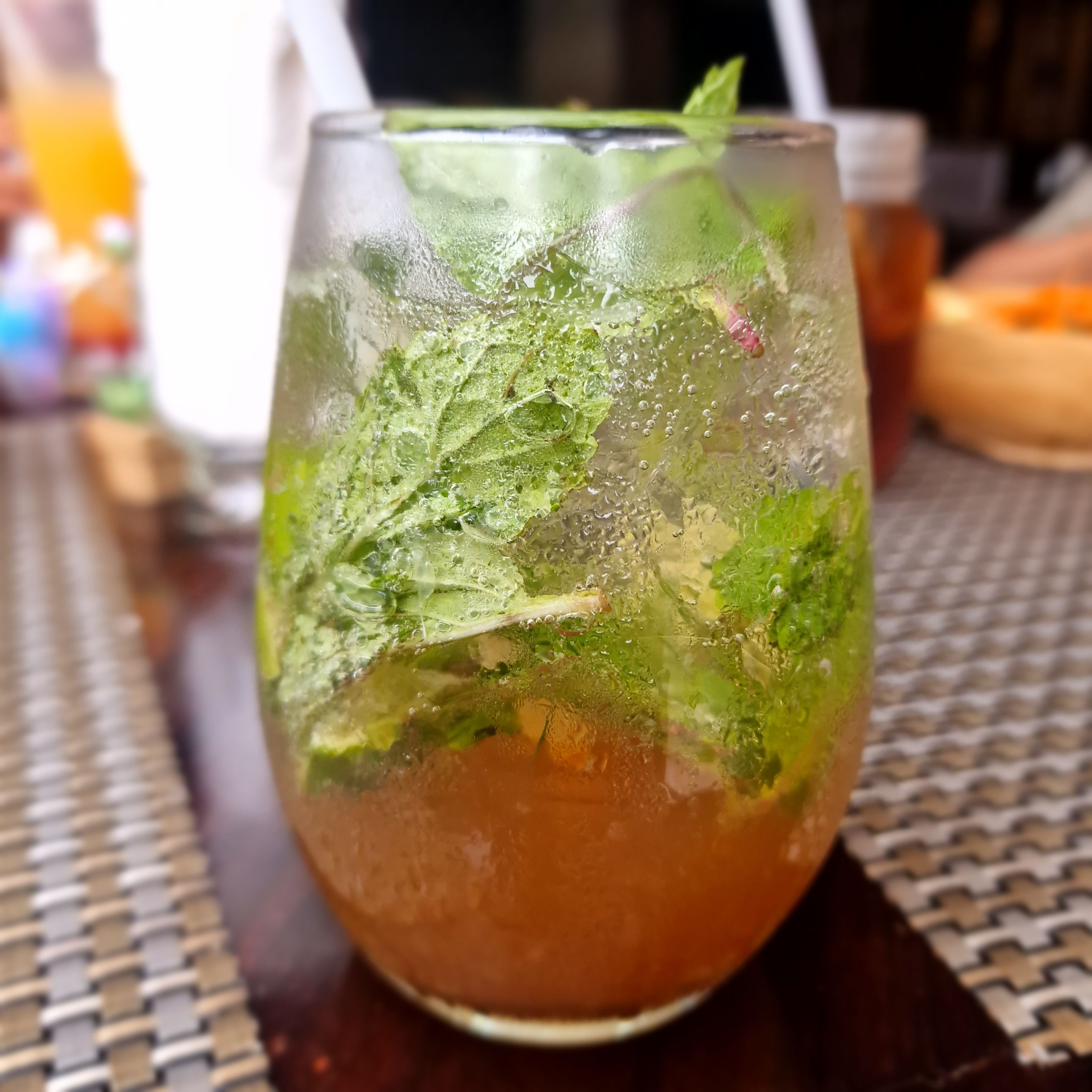 watermark_resto_cocktail.jpg