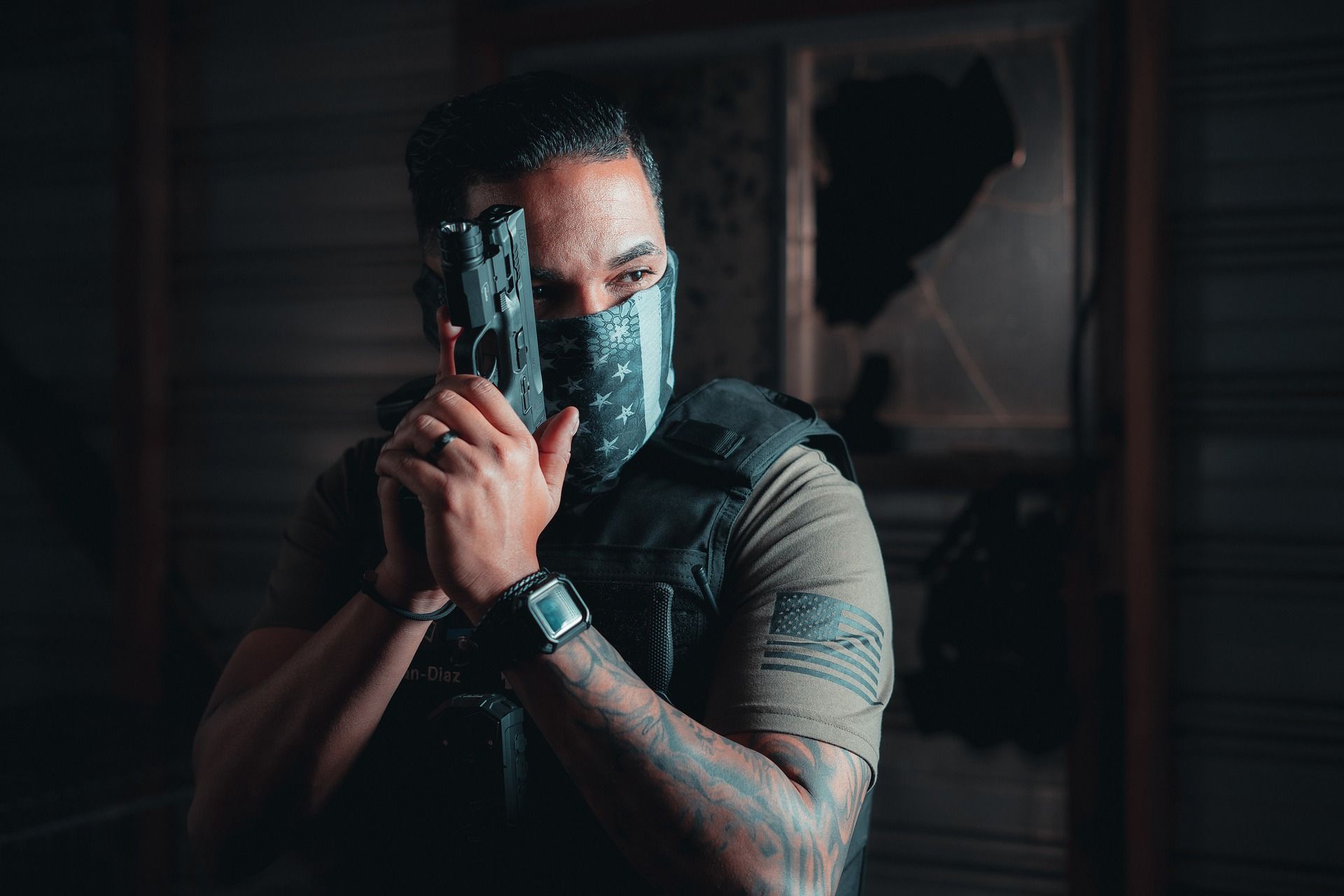 officer-6146347_1920.jpg