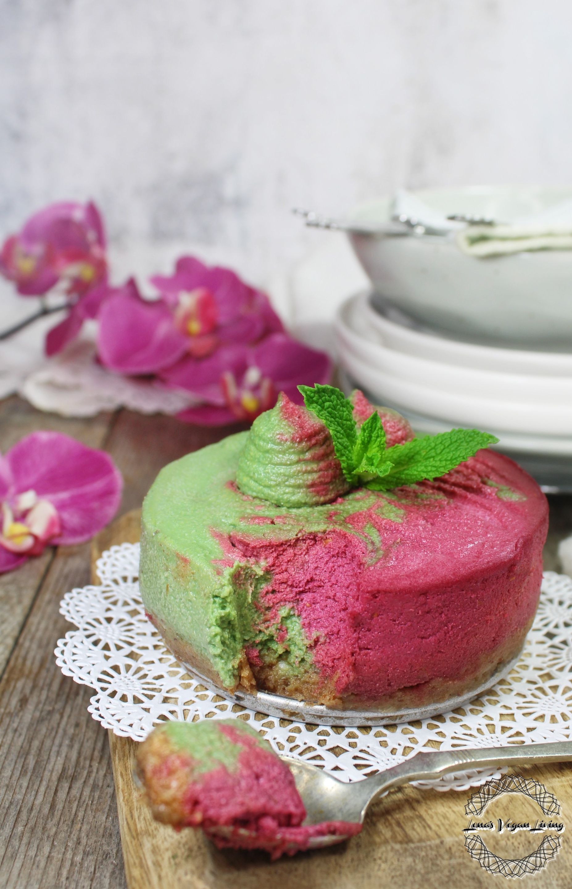 2 Raw Vegan Superfood Cake.jpg