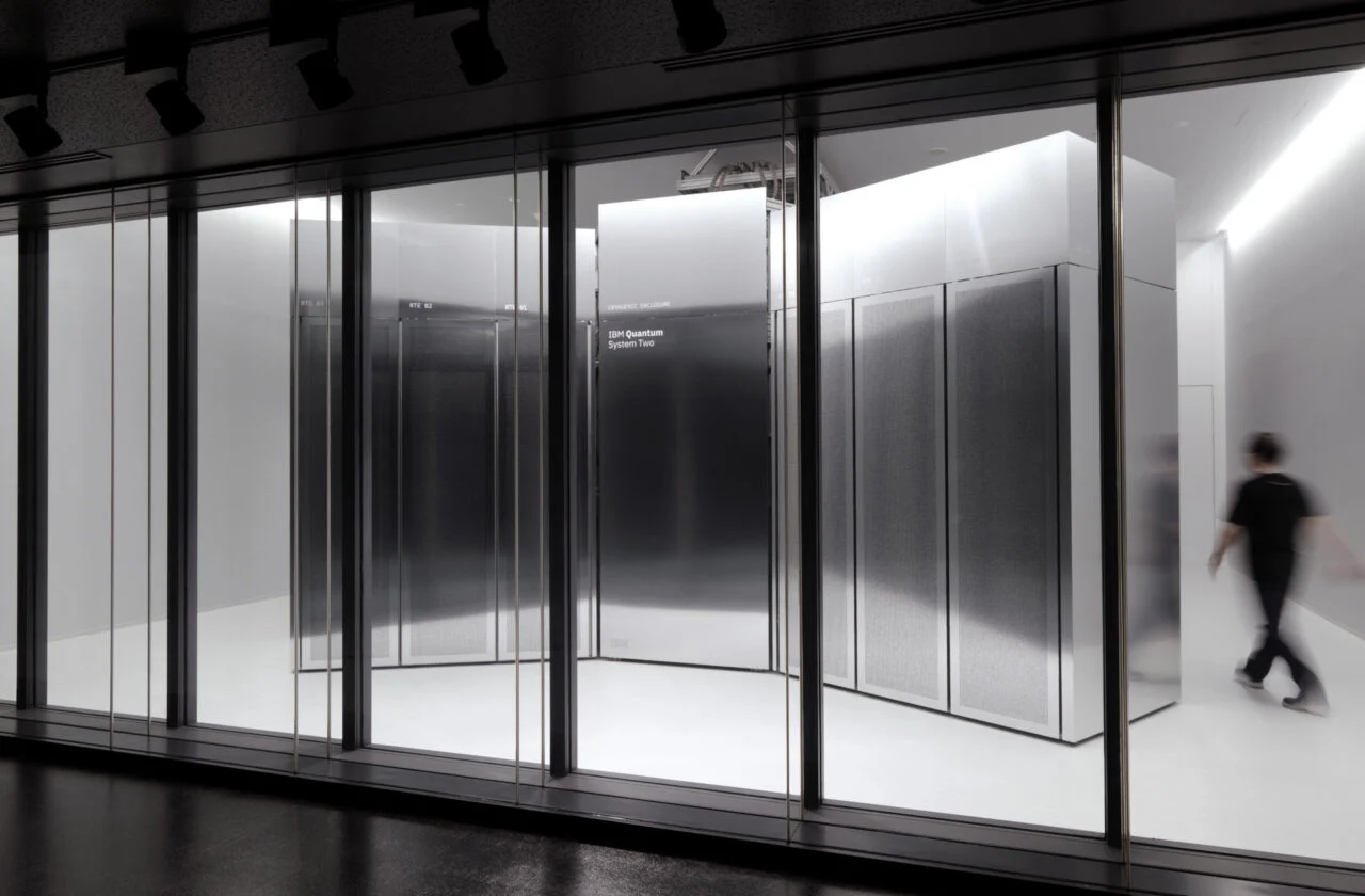IBM-Quantum-System-RIKEN-1280x840.webp
