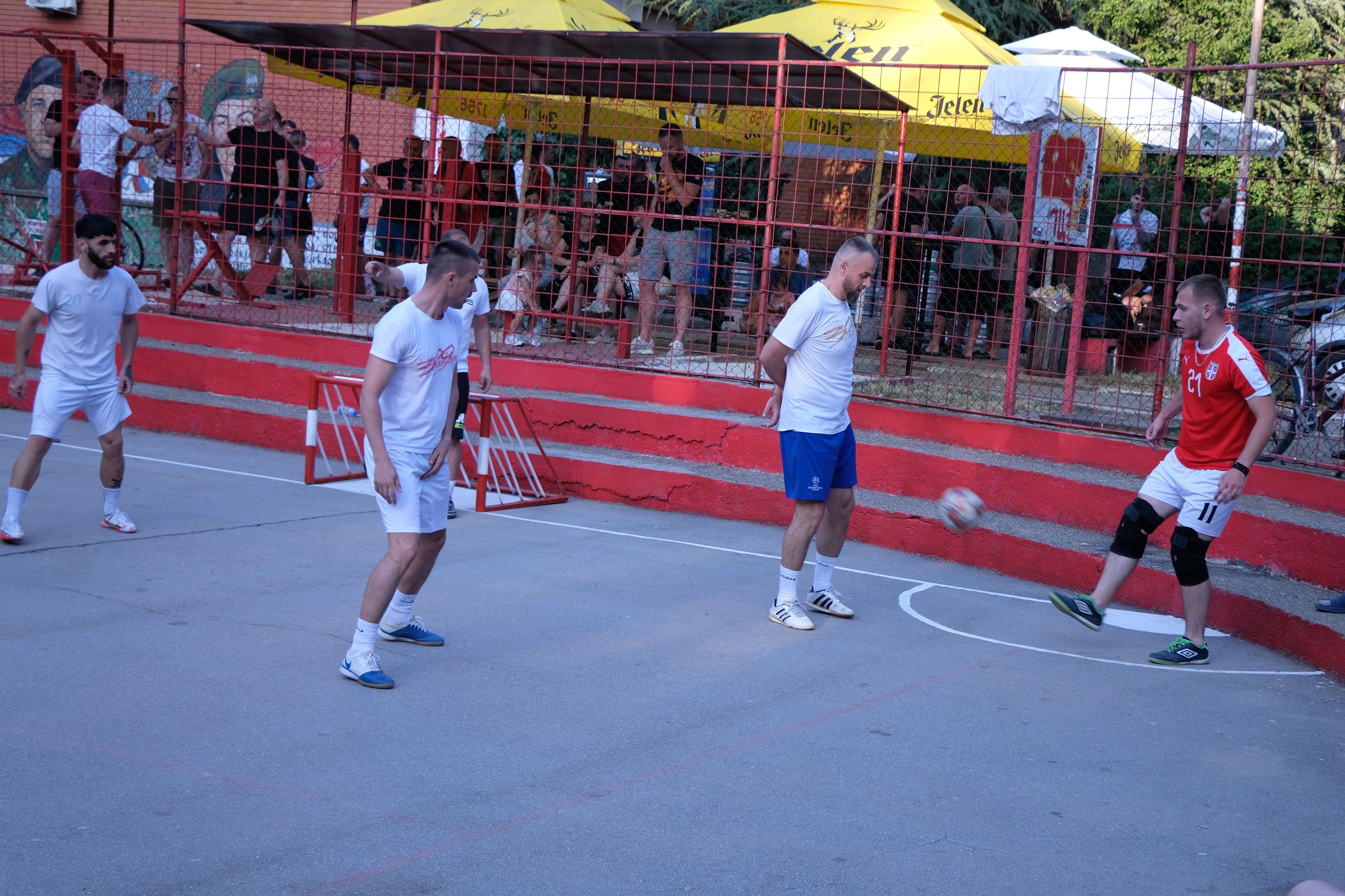 DSCF9426_cr.jpg