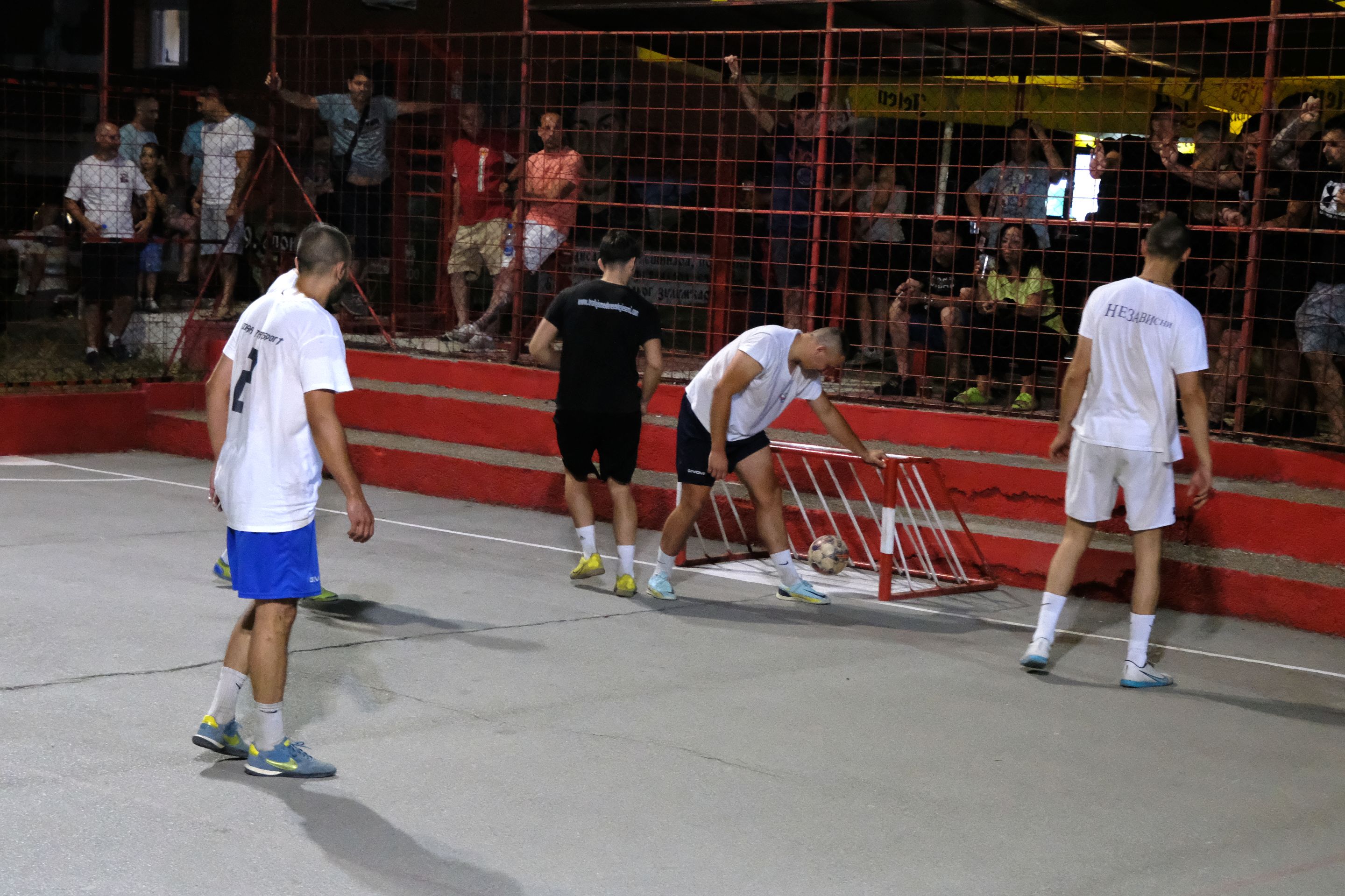 DSCF9494_cr.jpg