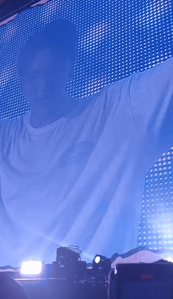 6cb8475d-65ce-4bdd-8ea1-a79ecbba8678.gif
