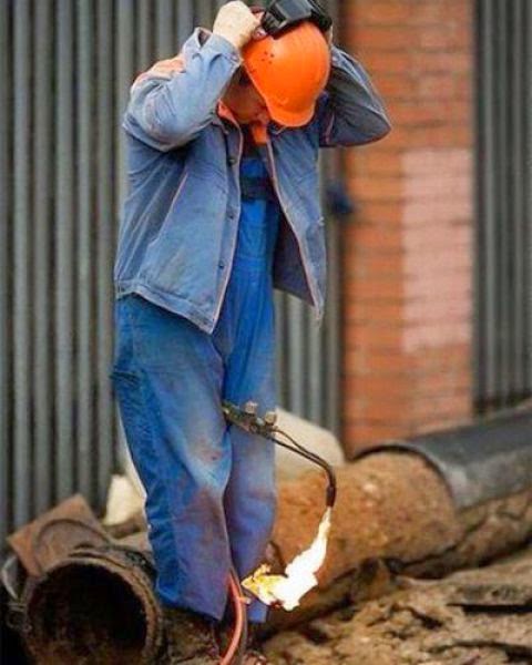 these_people_deserve_a_darwin_award_640_09.jpg