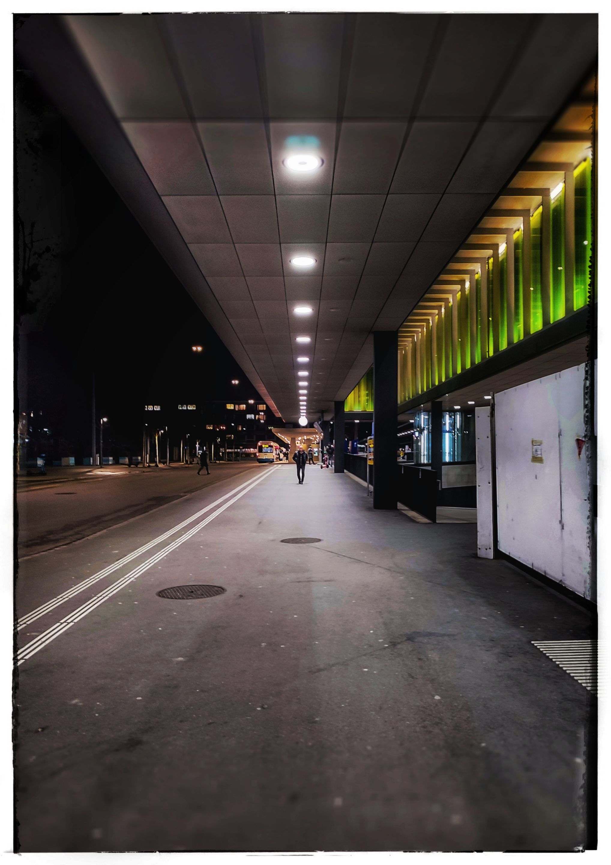 #0016 Schweiz Bahnhof Oerlikon 1759736237822.jpg