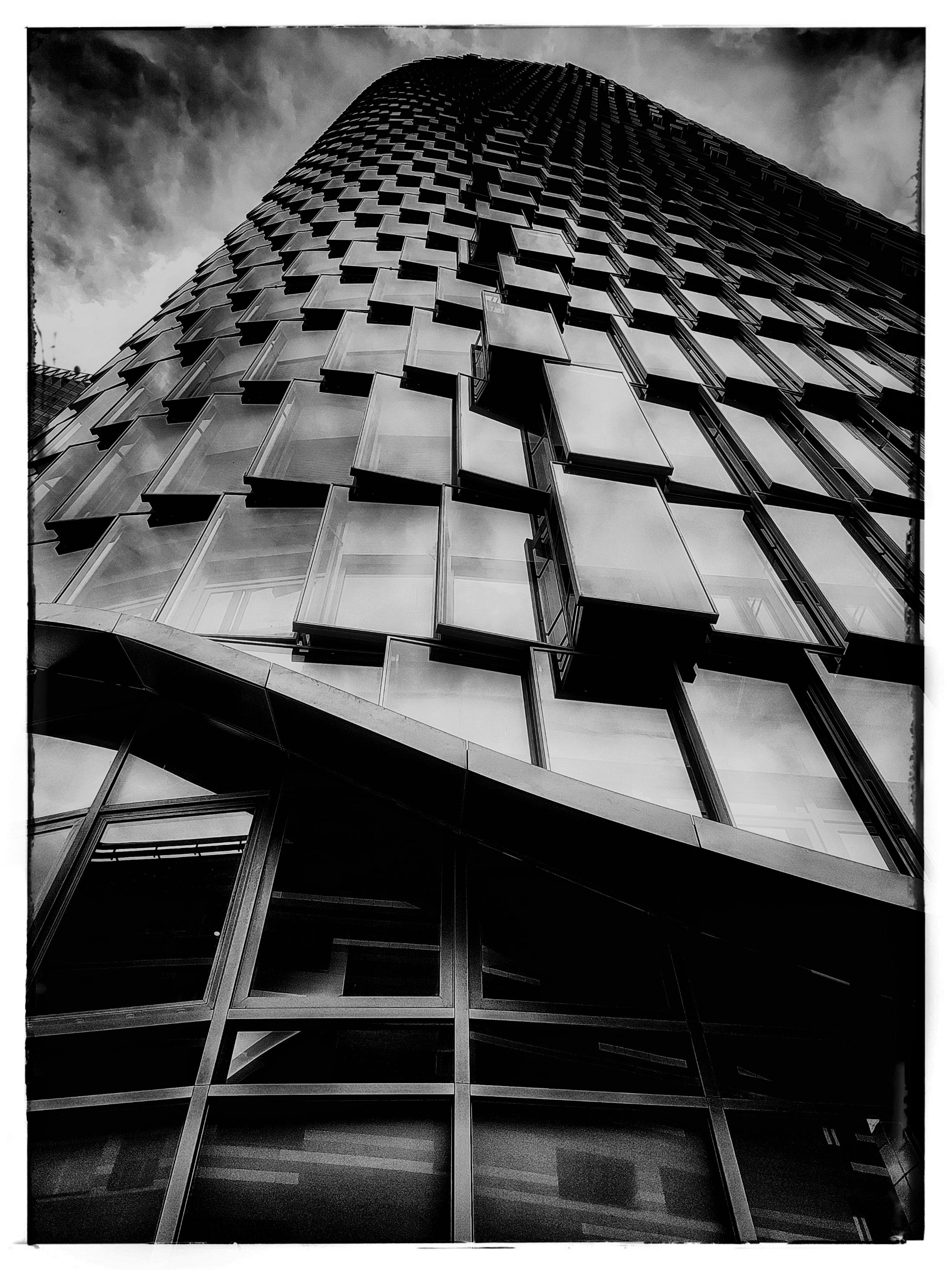 pm2_Frankreich La Défense 1760088763625 (1).jpg