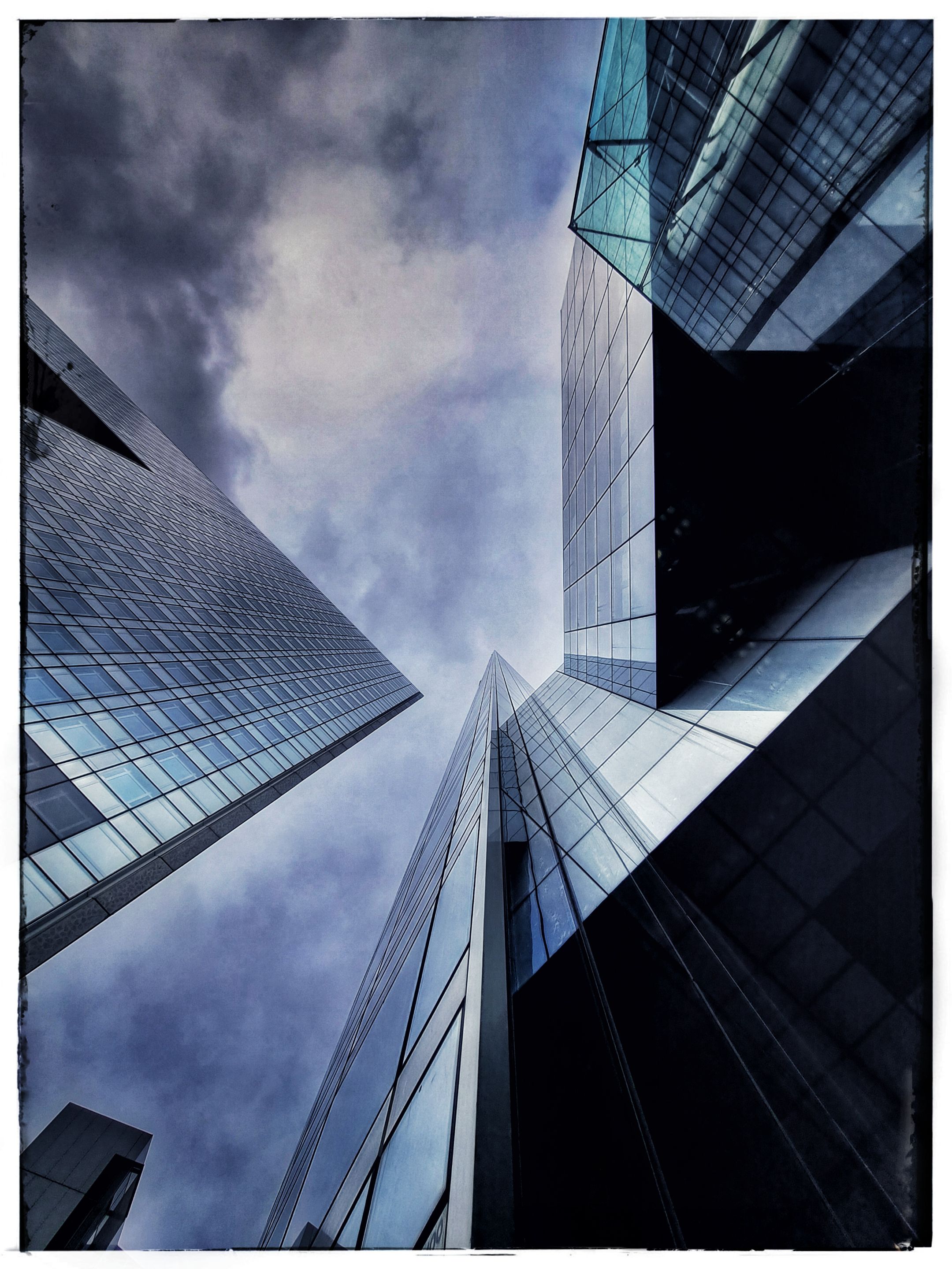 pp1_Frankreich La Defense 1760284828935.jpg