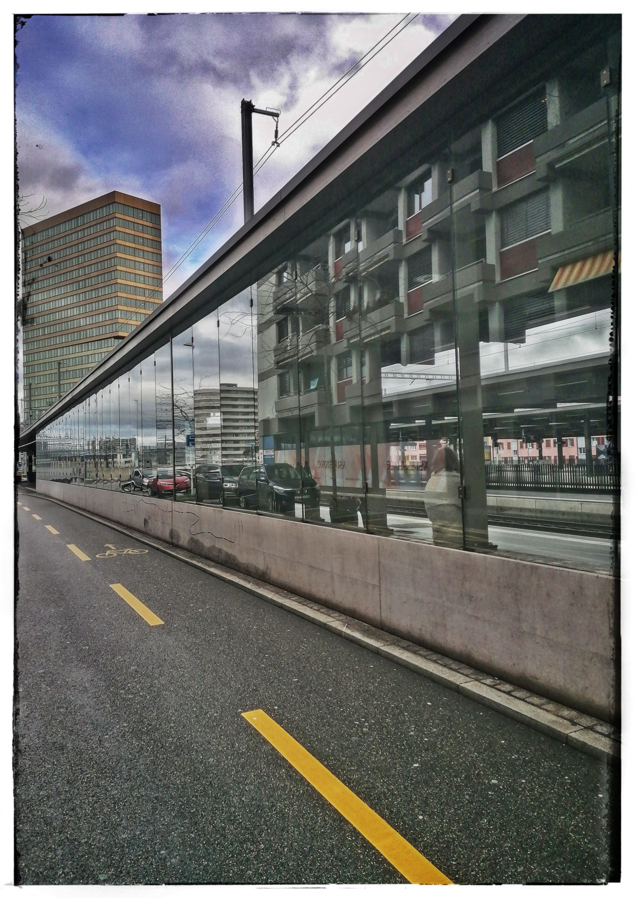 #0016_Schweiz Bahnhof Oerlikon 1759737985604.jpg