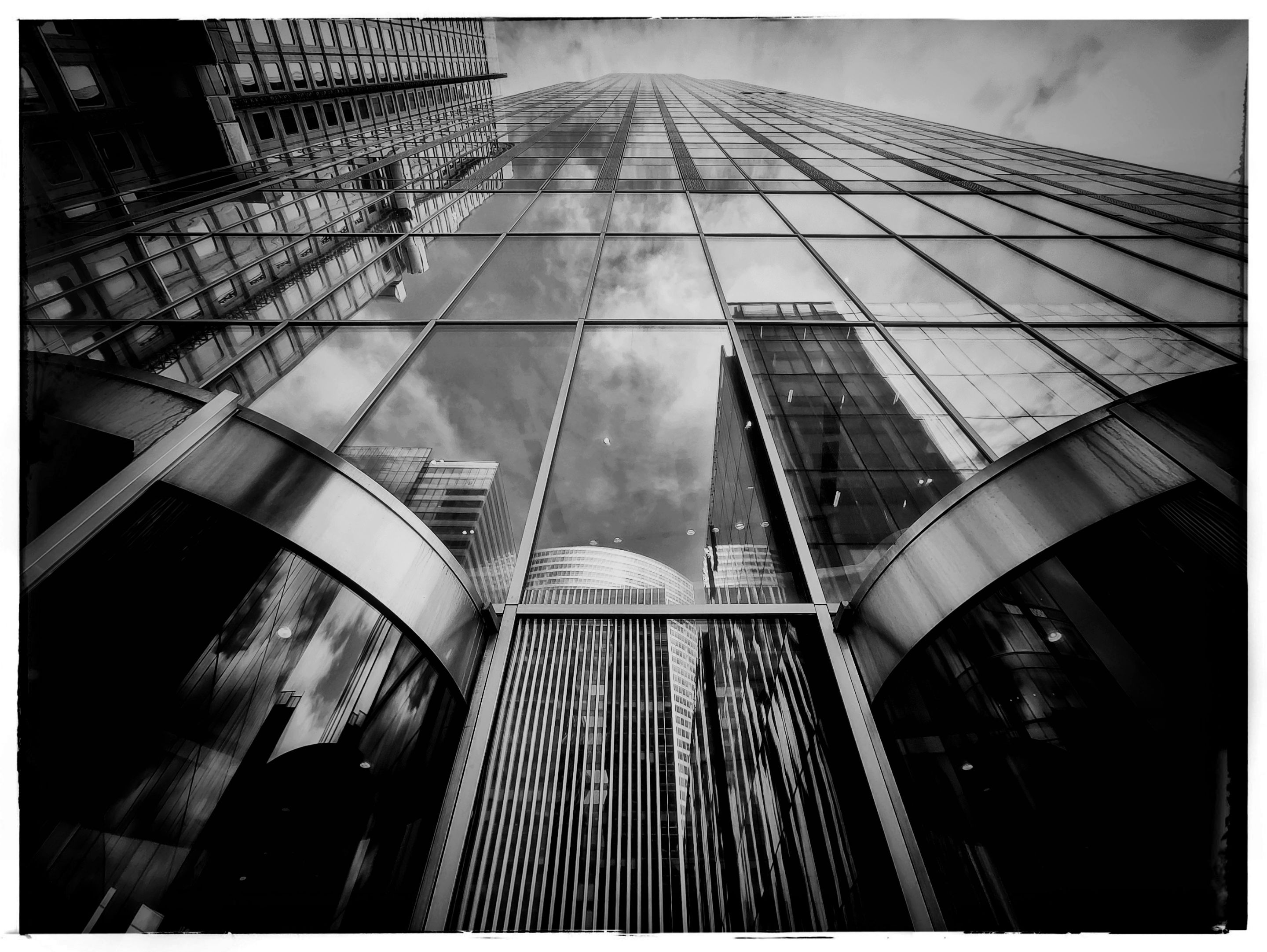 pm_Frankreich La Défense 1759991916697 (1).jpg