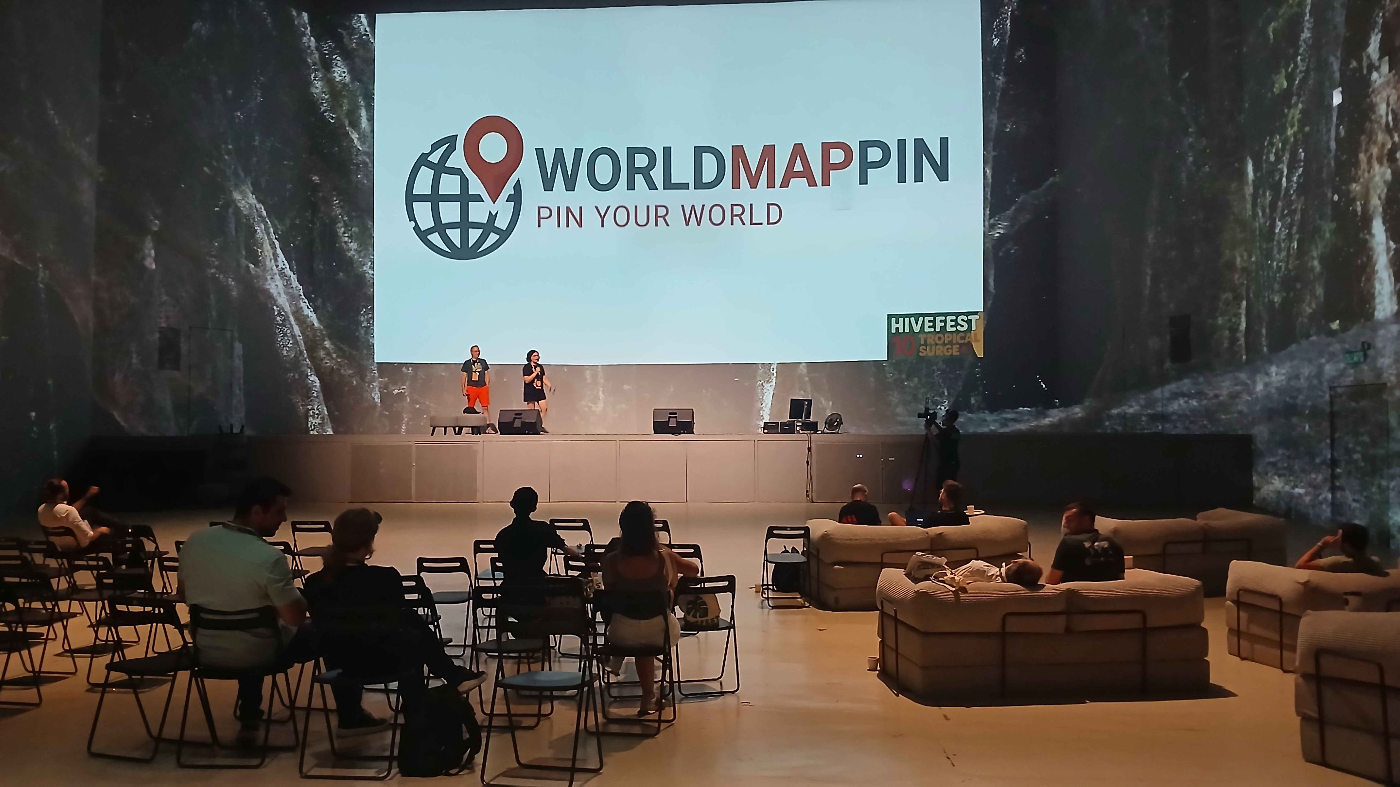 presentation from @worldmappin team 