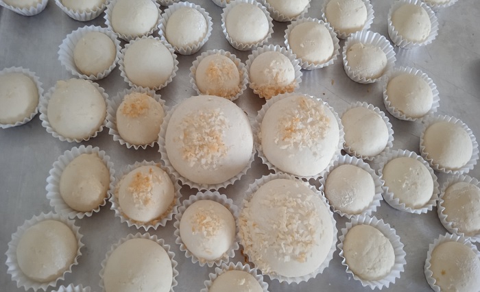 Paso 8-1 Muffins crema de leche y coco .jpg