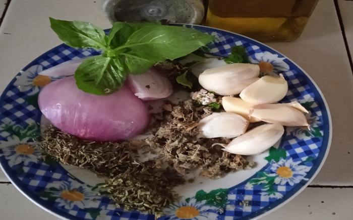 Ingredientes 2  Espaguetti Salsa de Tomates Deshidratados .jpg
