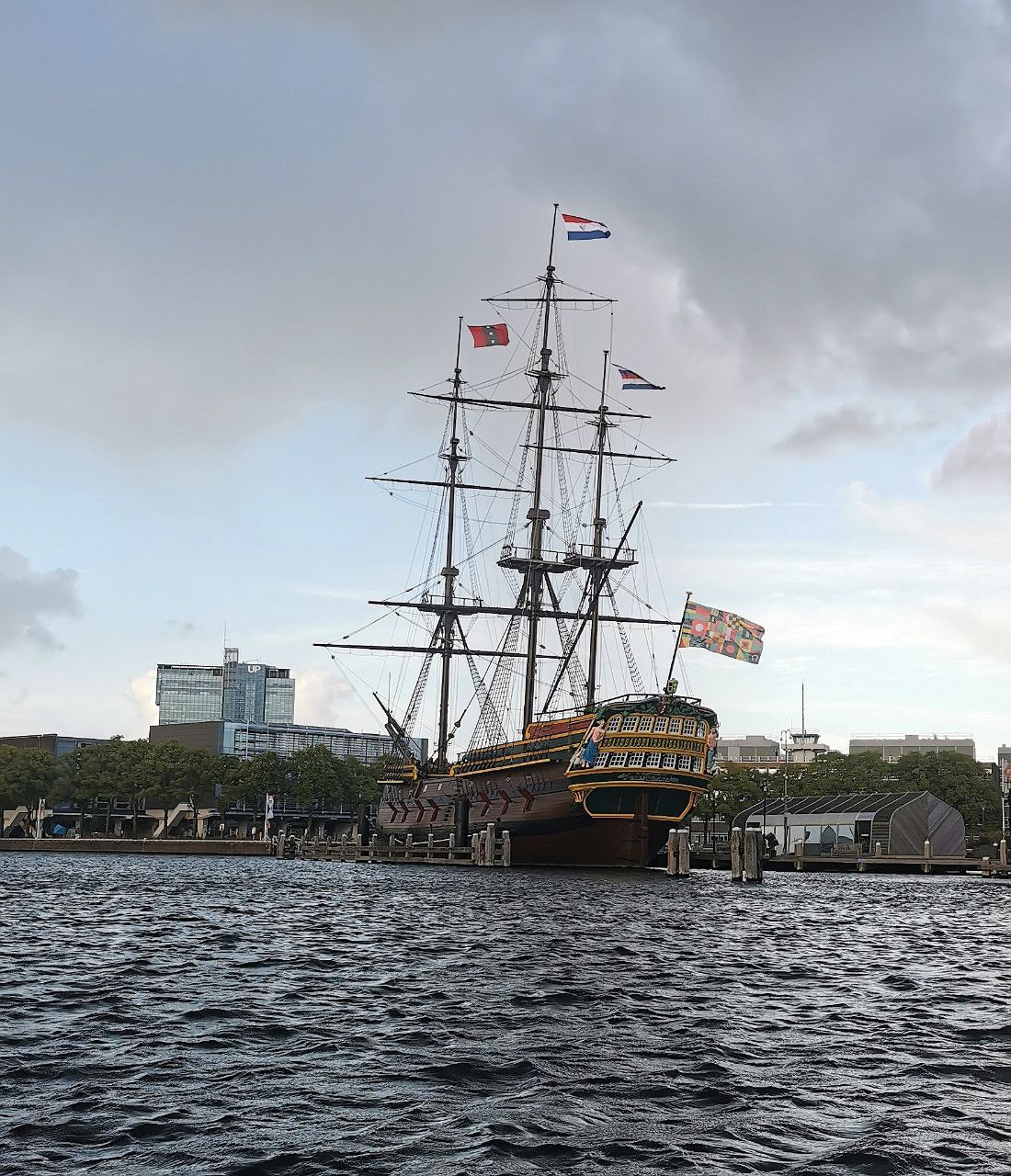 old boat amsterdam.jpg