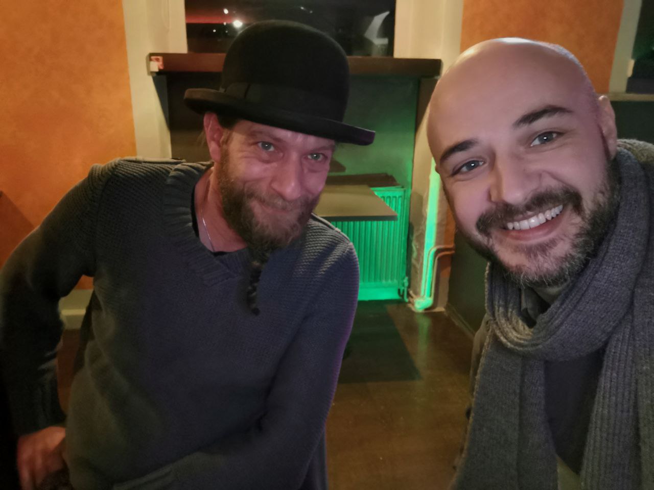 blue rabbit und ich hive bar.jpg