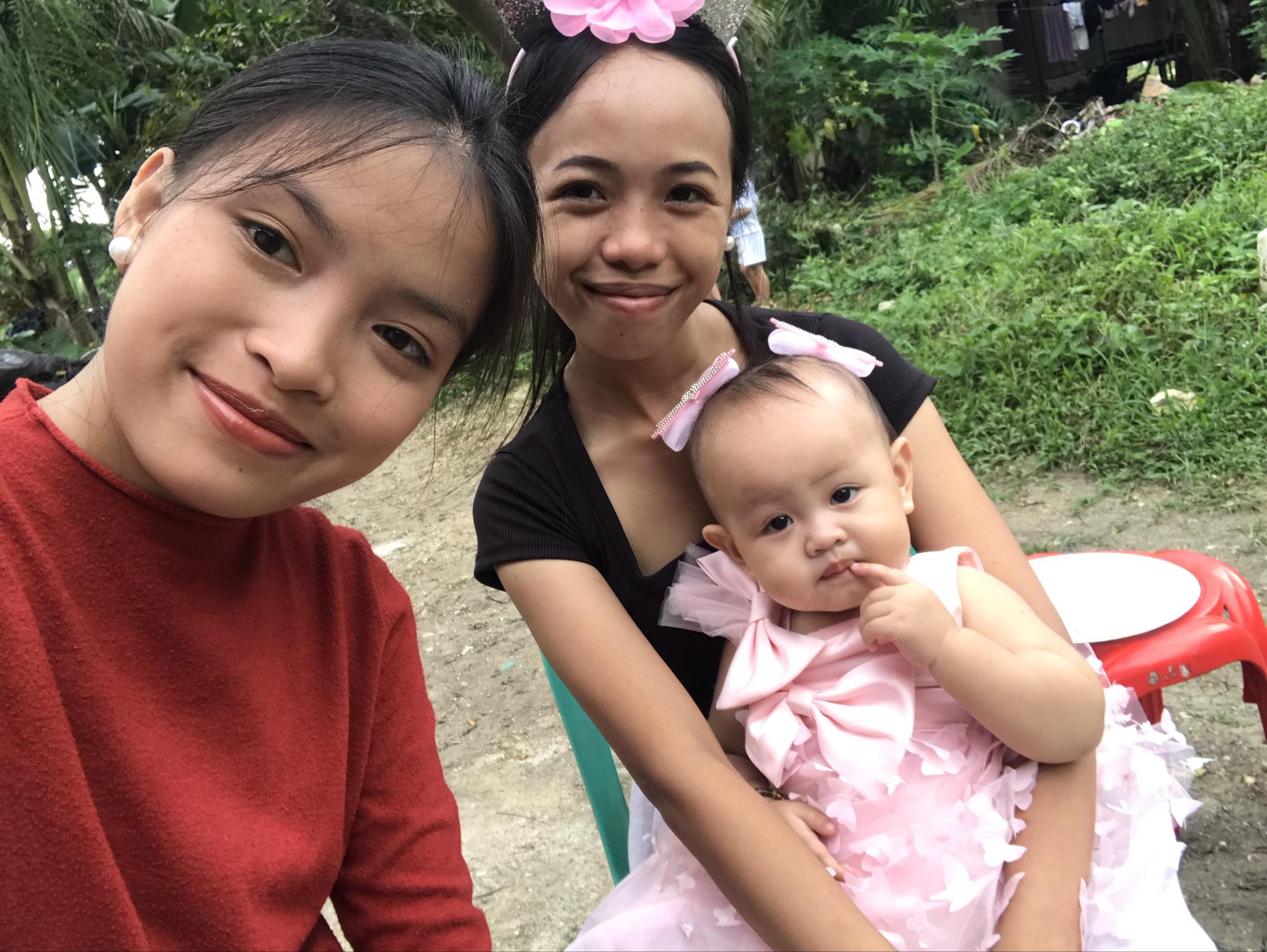 A Happy Day with My SHS Friends and a Cute Birthday Girl