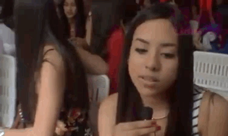 BC041892-B4B6-4590-9ED7-35111D54DB13.gif