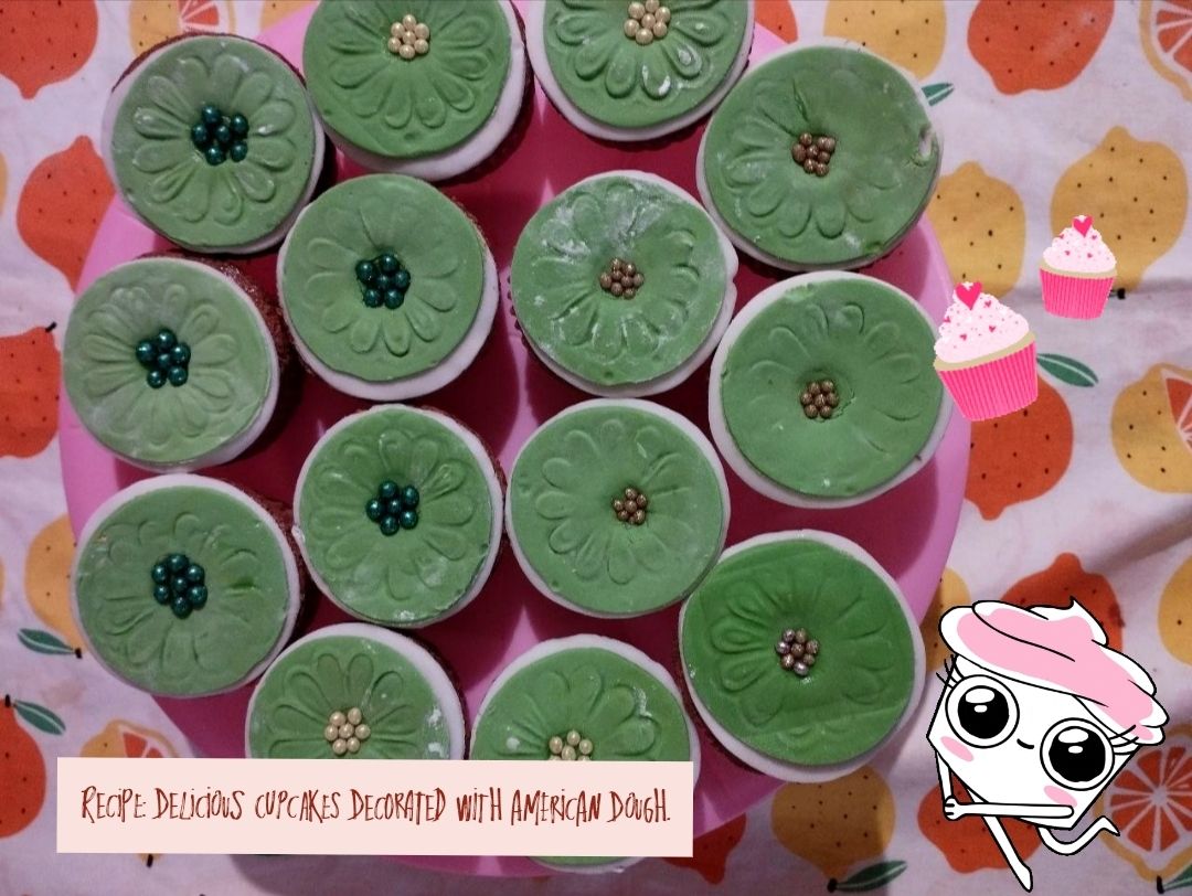 Recipe: Delicious cupcakes decorated with American dough - Receta: Riquísimos cupcakes decorados con masa americana. 🍀🧁
