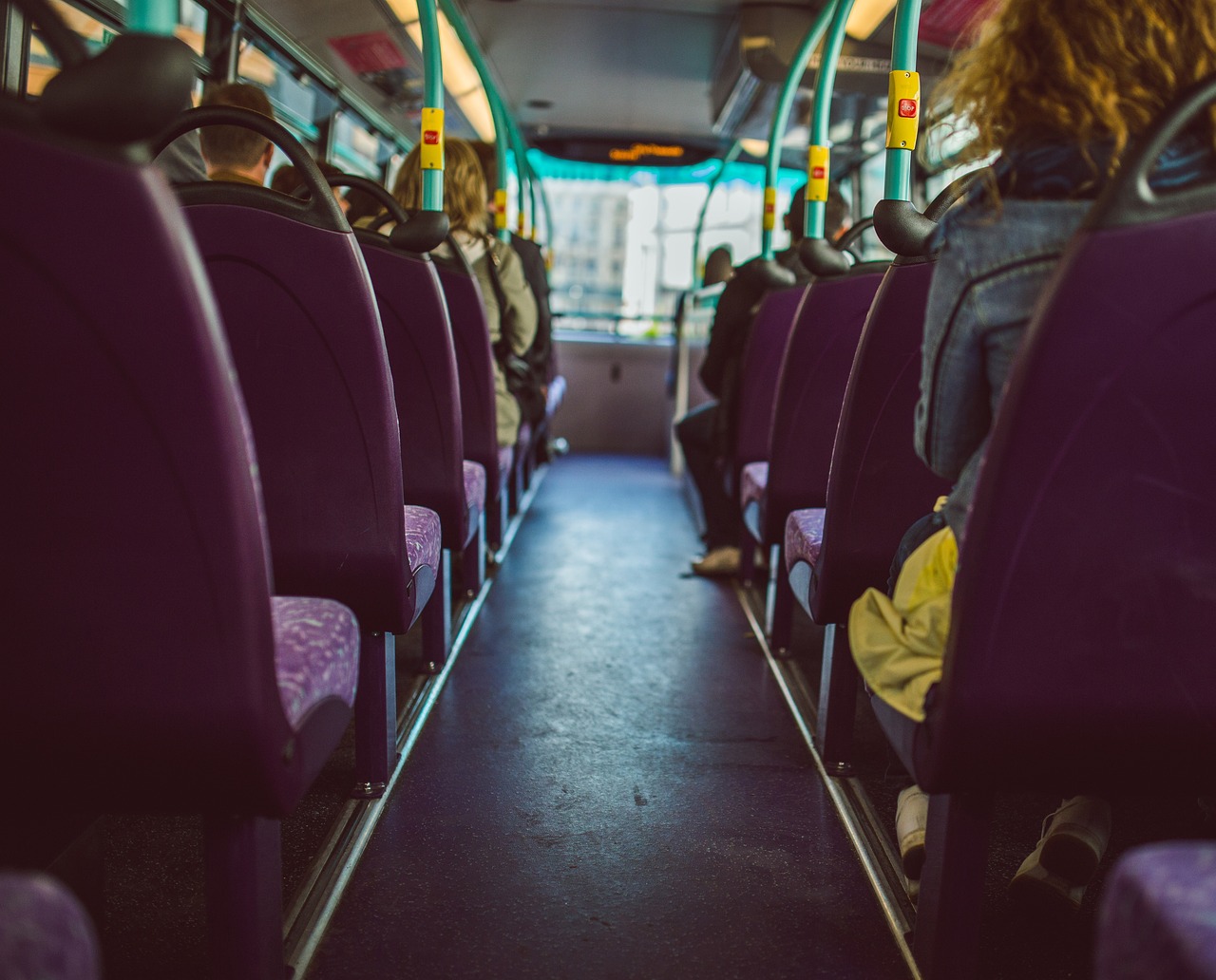 bus-923199_1280.jpg