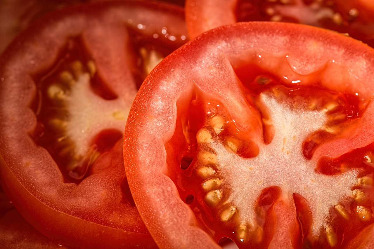 tomatoes769999_1280.jpg