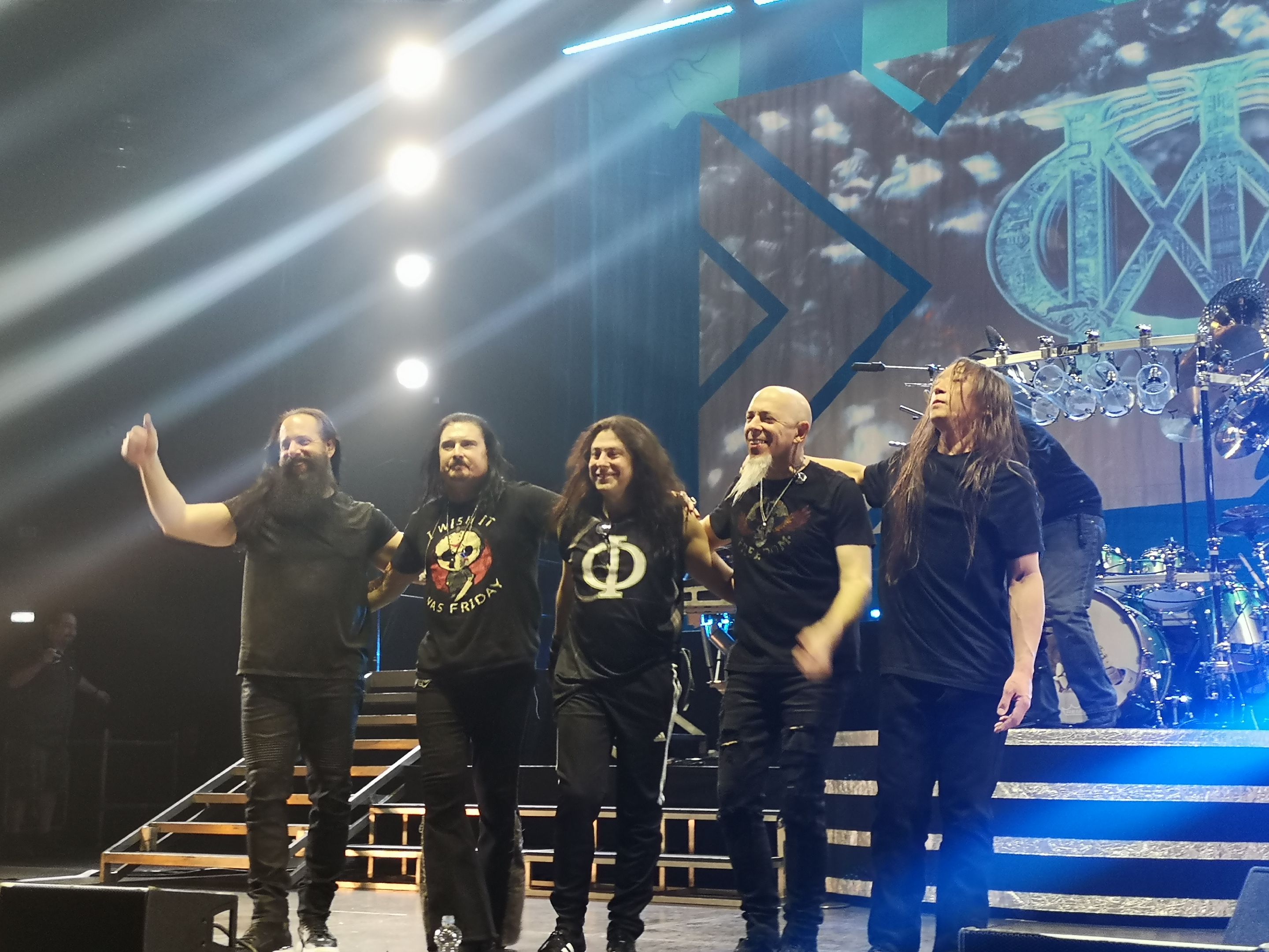 Dream_Theater_live_at_Mediolanum_Forum,_Assago_-_February_12th,_2020.jpg