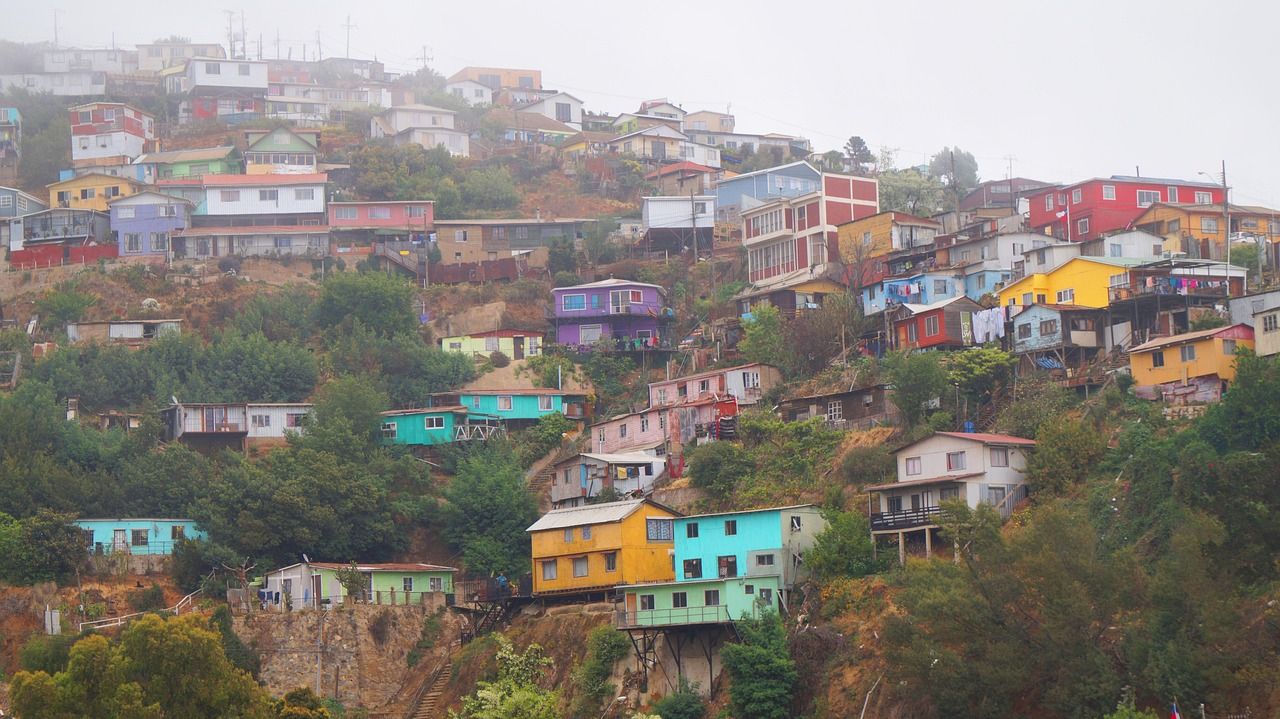 valparaiso-4587445_1280.jpg
