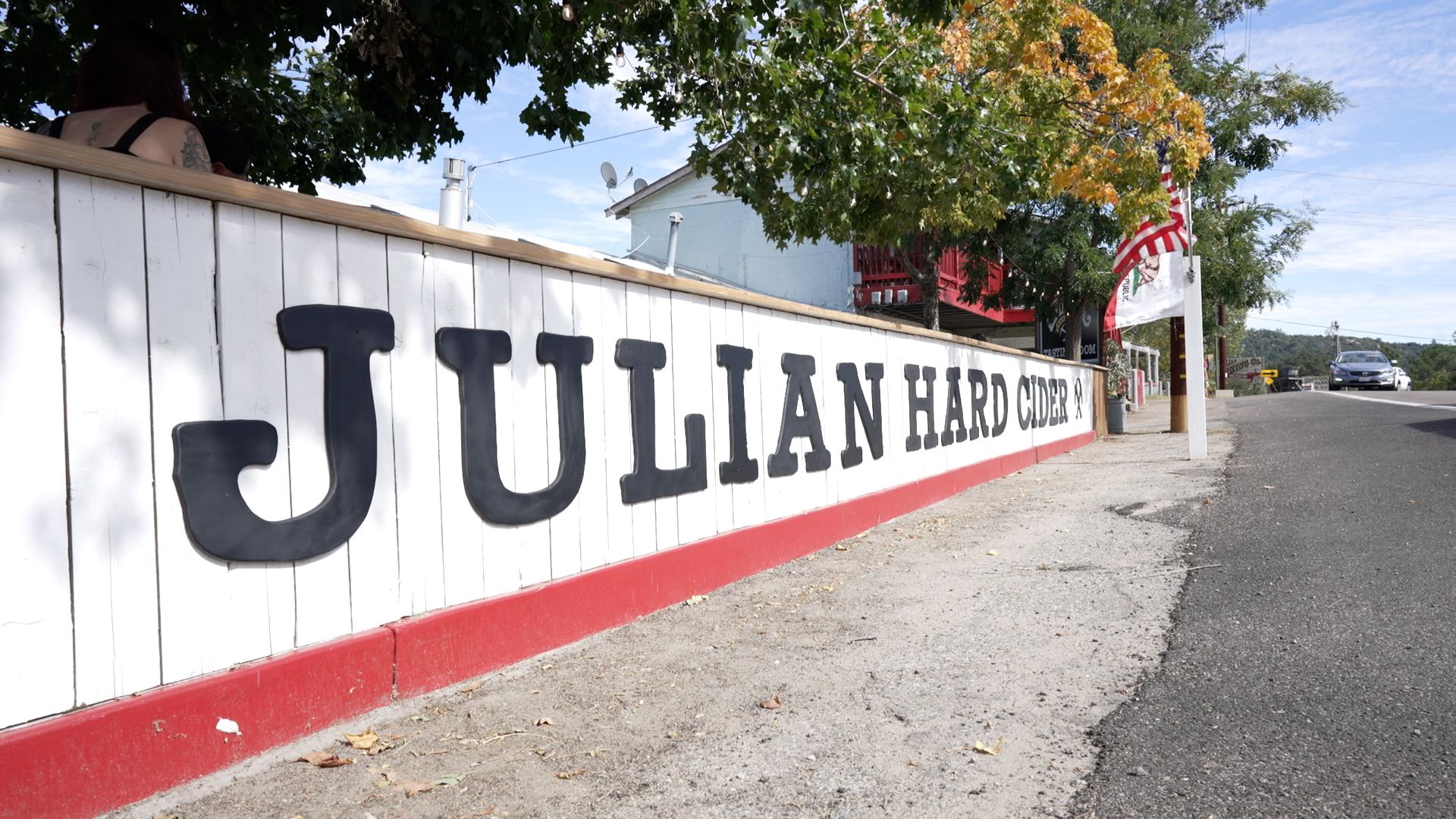 Juliens_Raw.00_04_58_08.Still004.jpg
