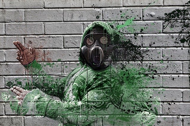 gasmask2273696_640.jpg