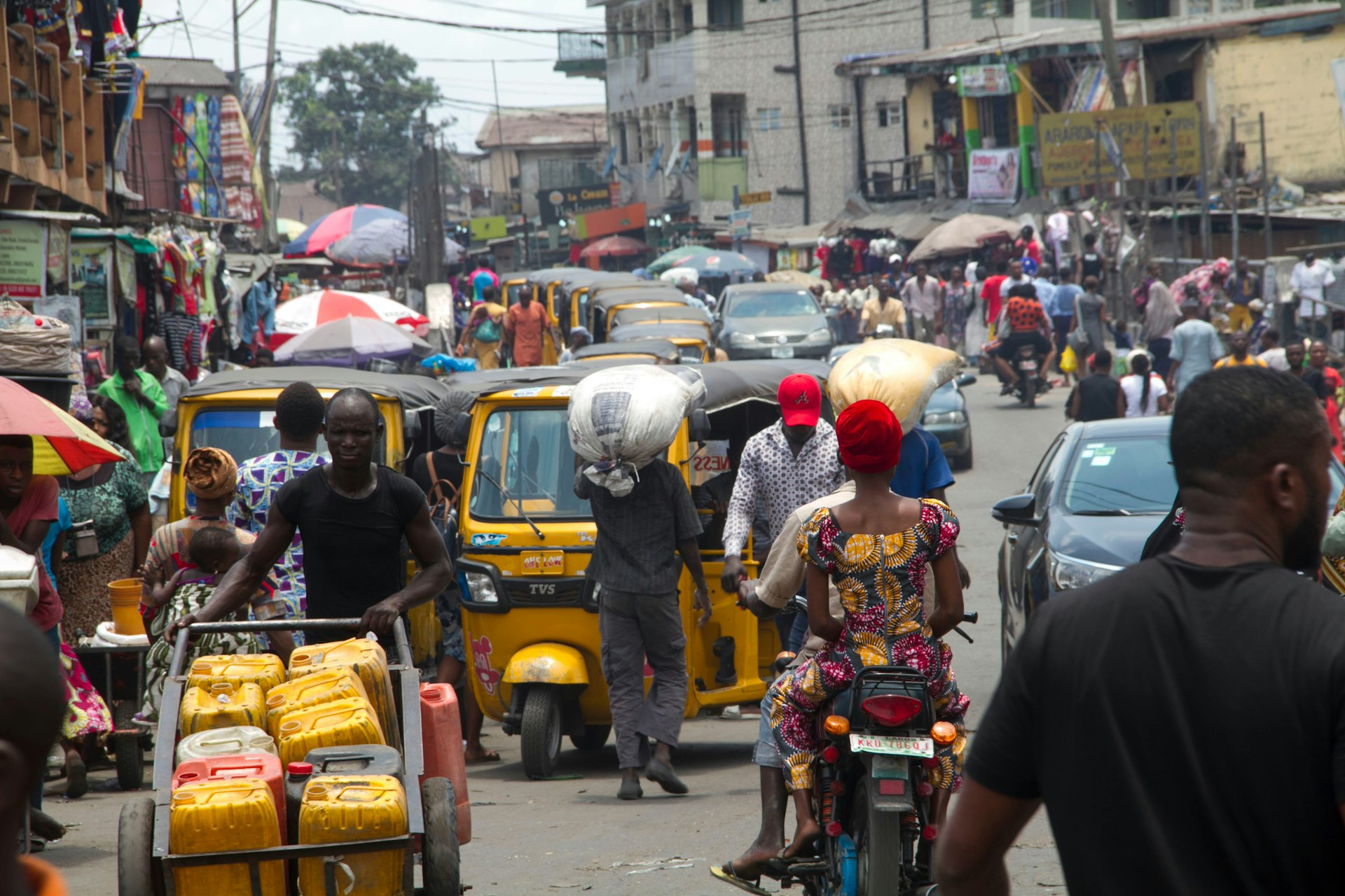 Nigeria-Lagos-Tayvay-shutterstock_1054621487-RFE.jpg