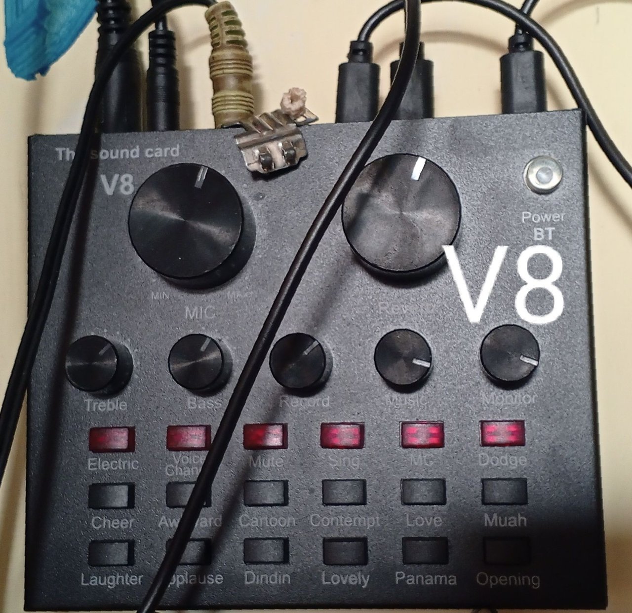 v8.jpg