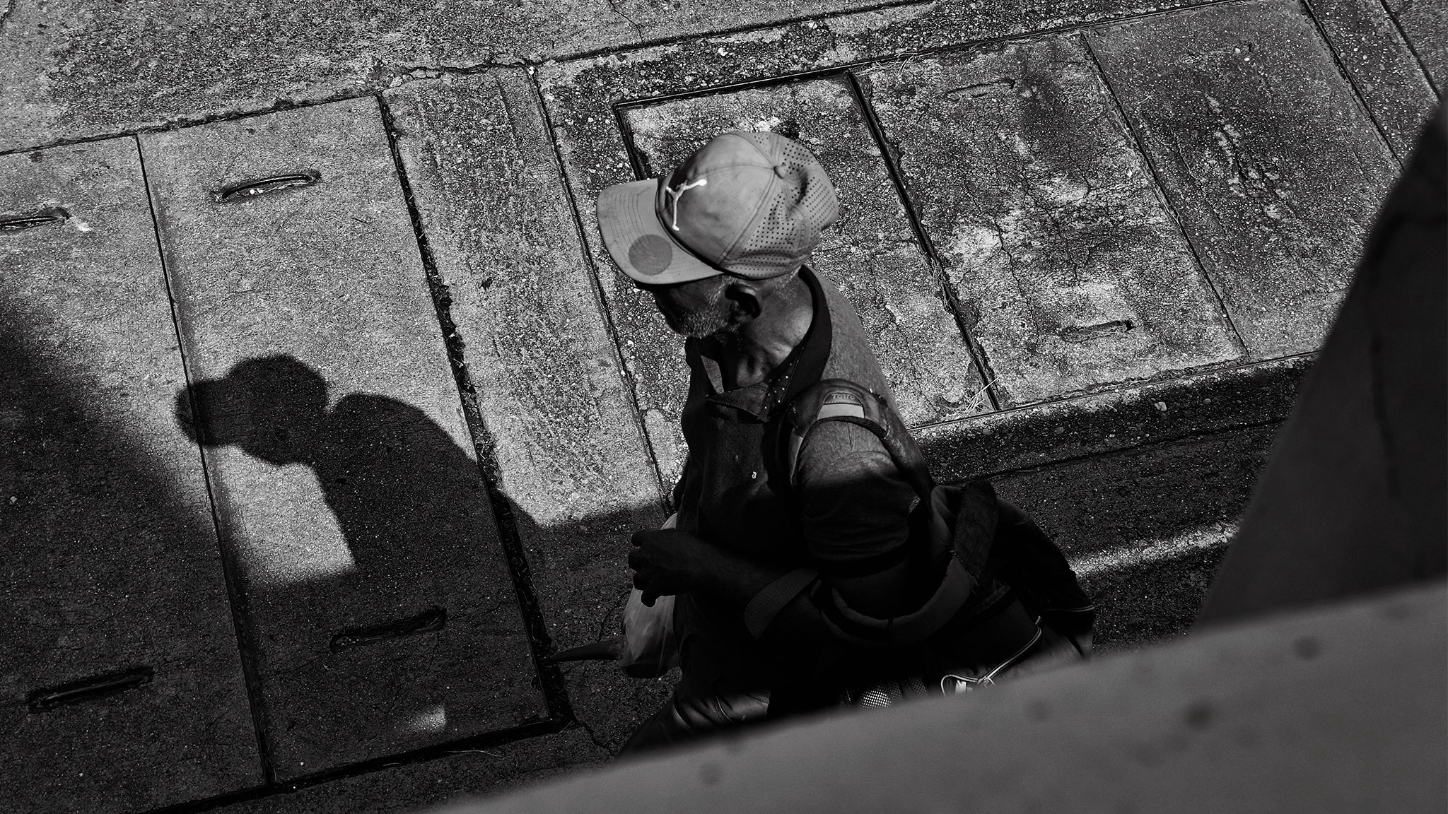 Strong sunshine in the streets [Eng/Esp]