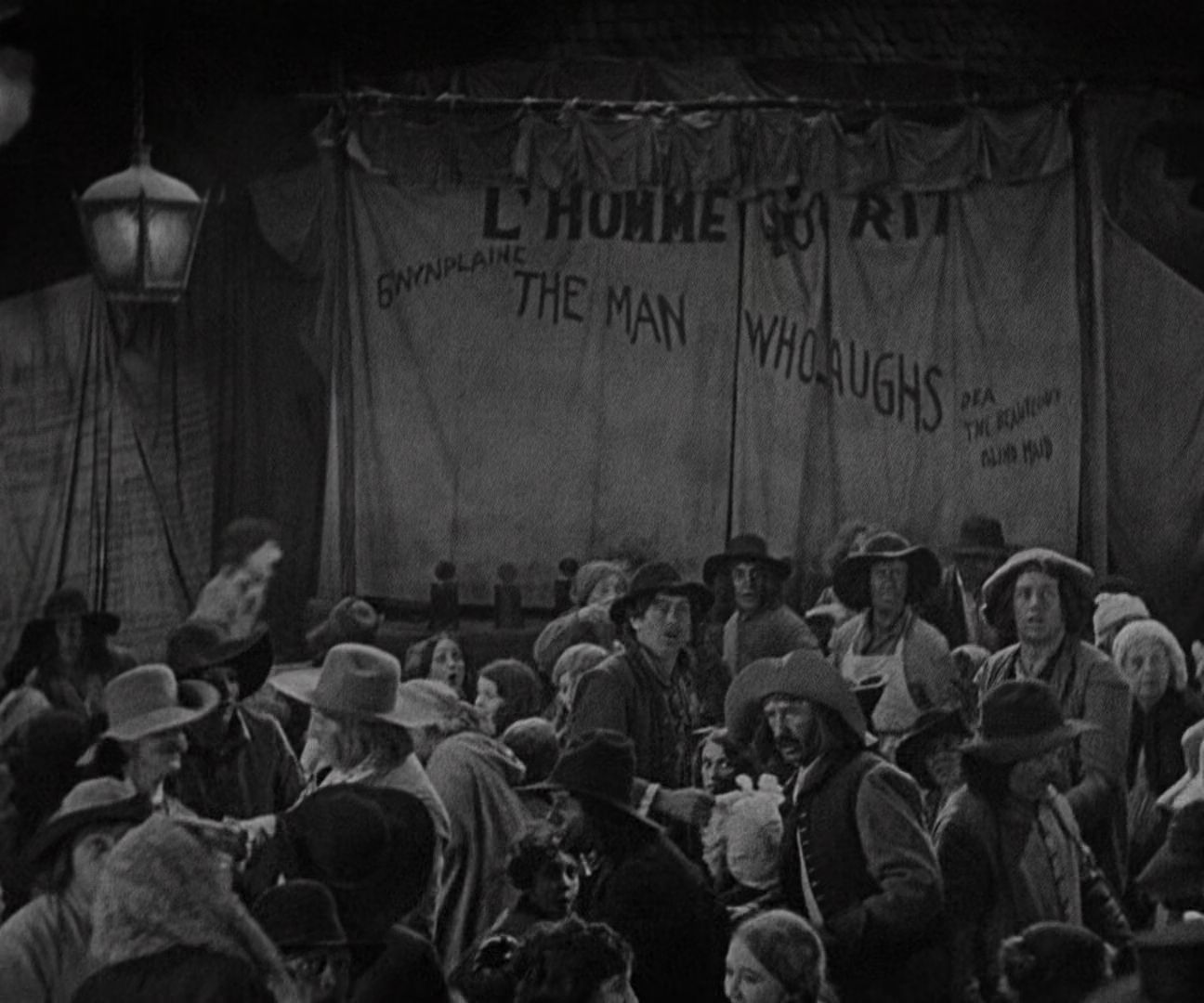 The Man Who Laughs (1928) (1080p BluRay x265 Ghost)-0006.png