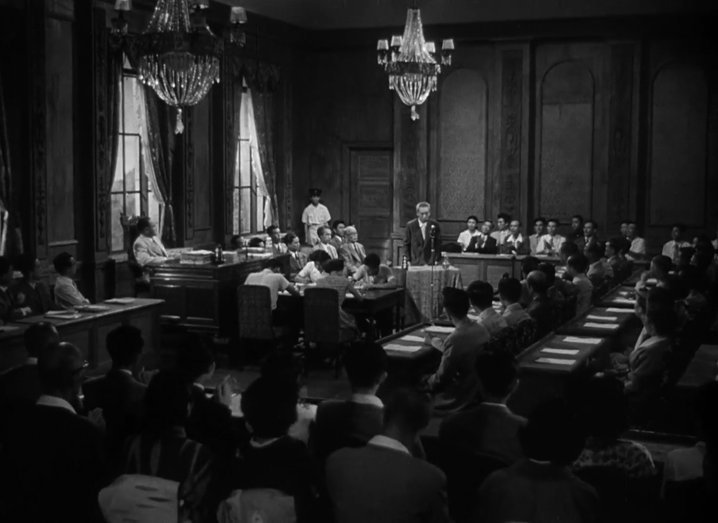 Godzilla (1954) Criterion 1080p H264 Ac3 Jap Sub Ita Eng-MIRCrew-0005.png