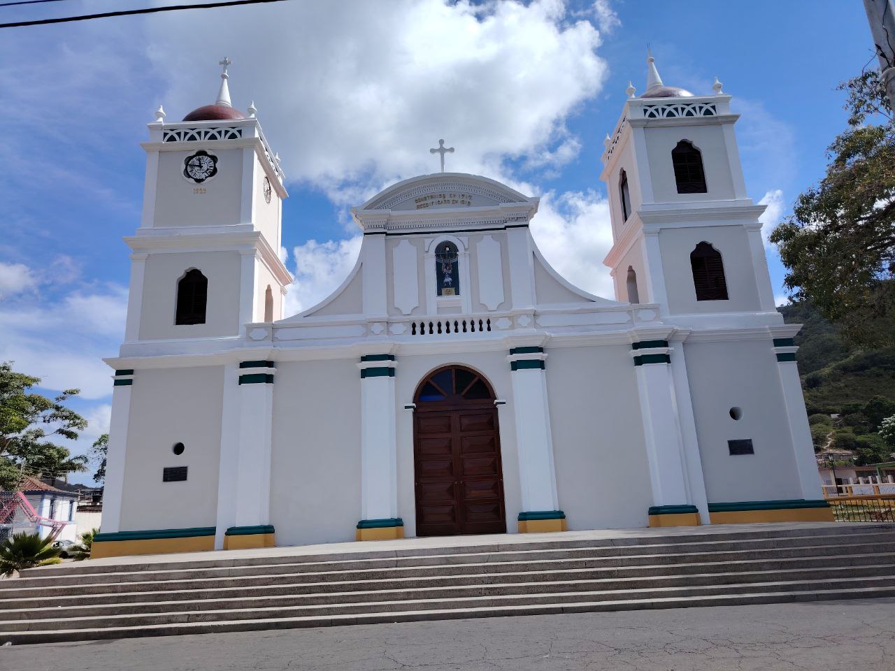 Iglesia San Miguel 1.jpg