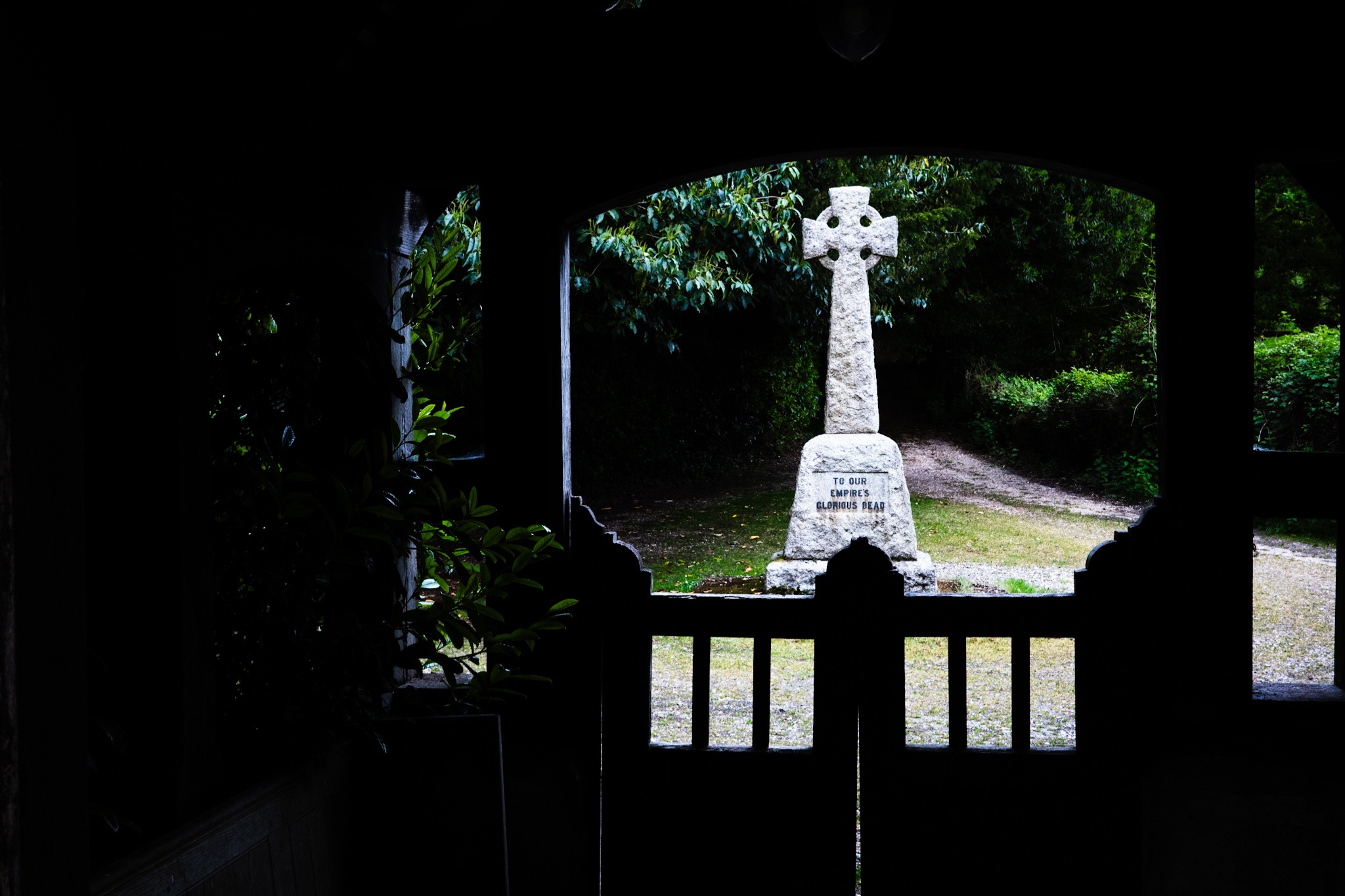 To our empires glorious dead
